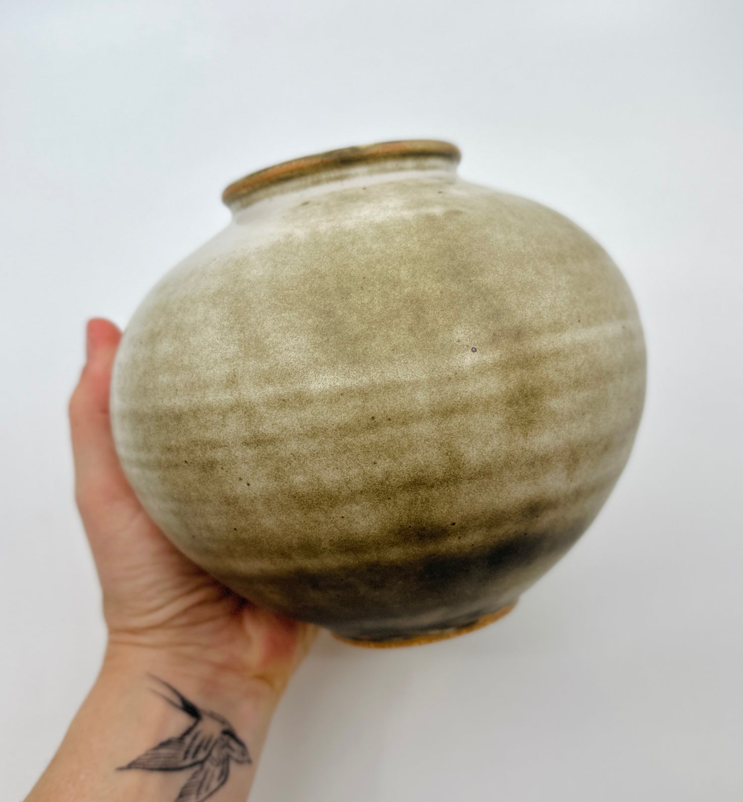 Gray/beige speckled vase no. 31