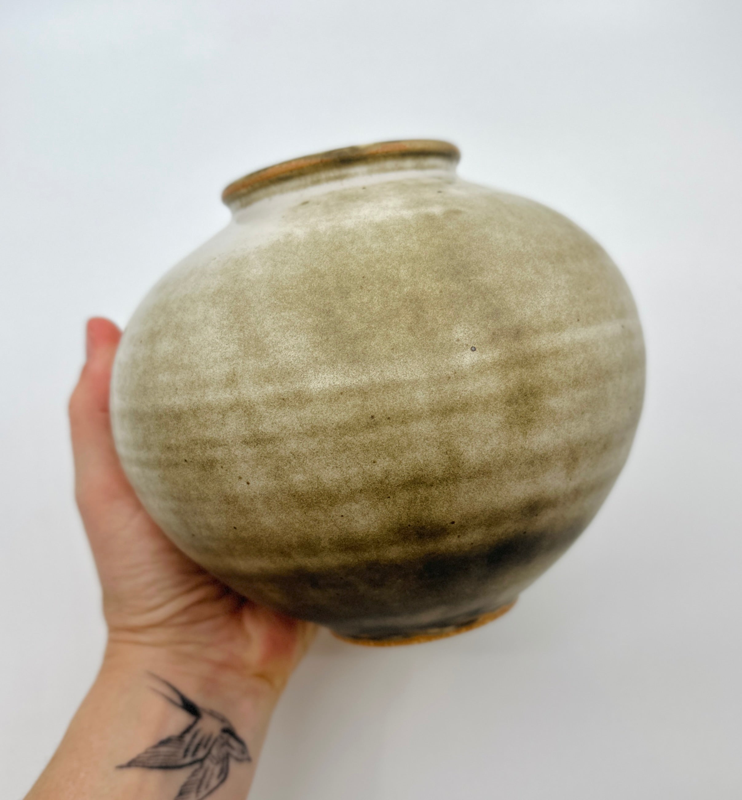Gray/beige speckled vase no. 31