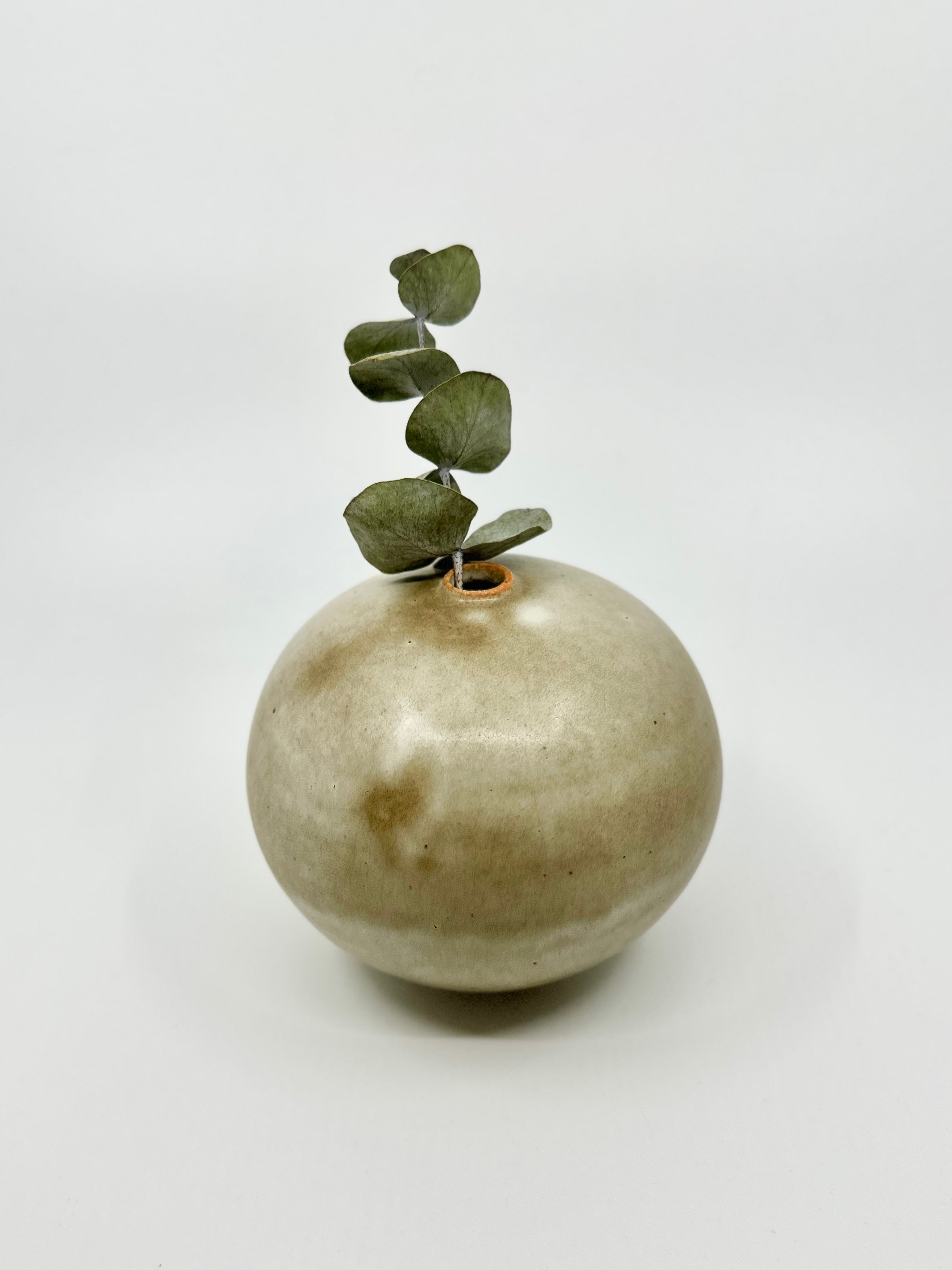 Gray/tan orb no. 28