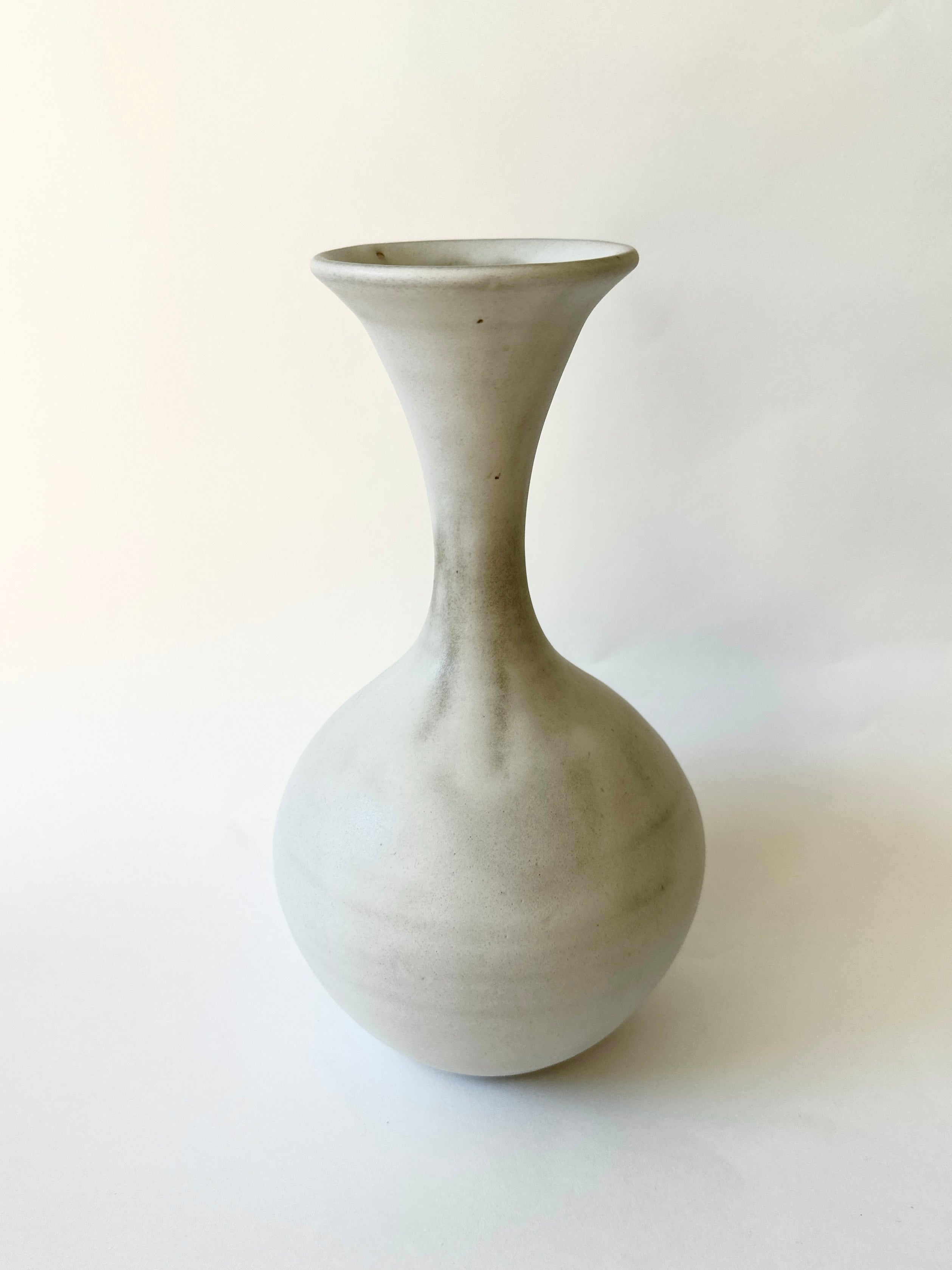 White flared bottleneck No. 32
