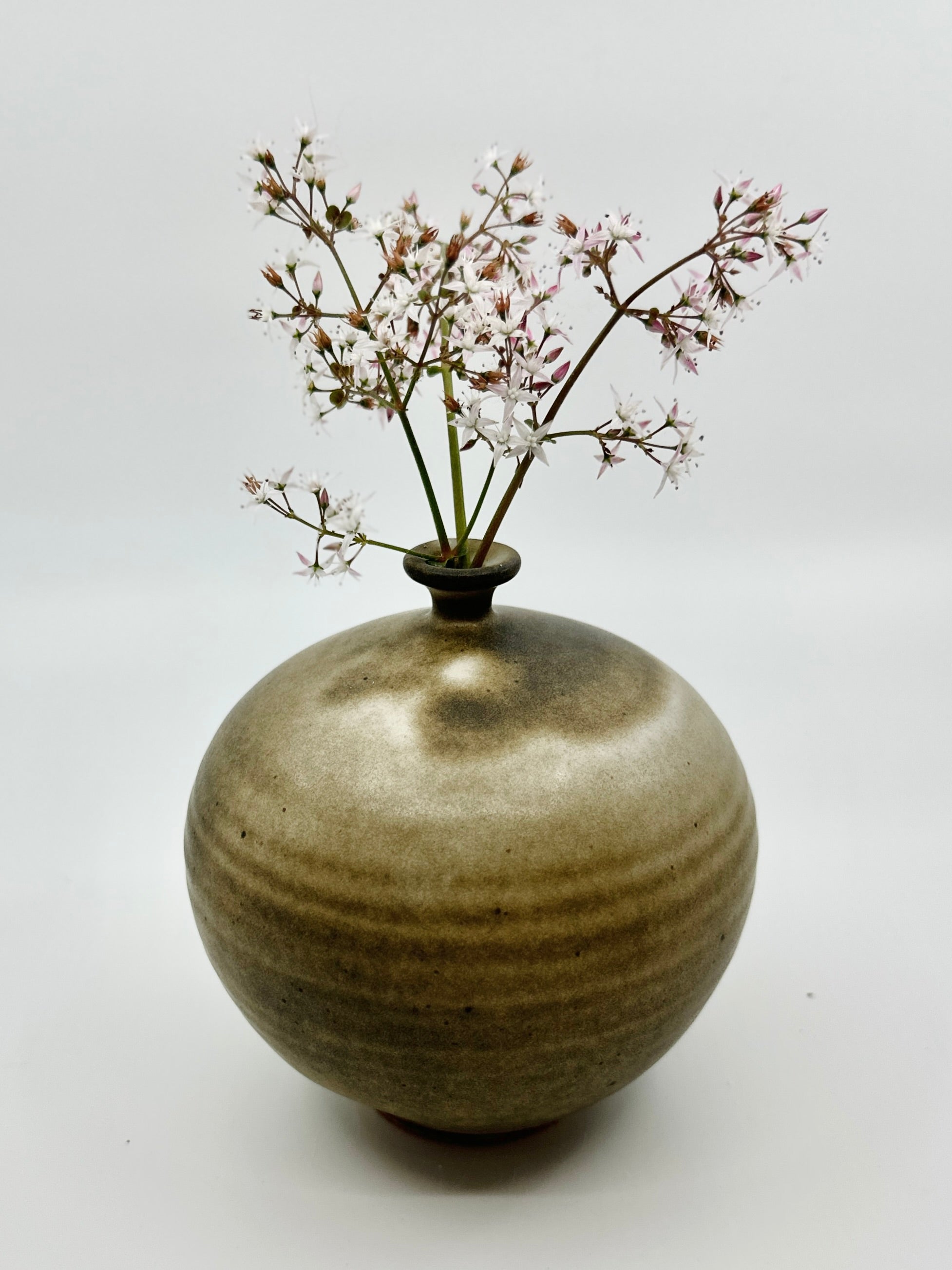 Gray/brown little neck vessel no. 34