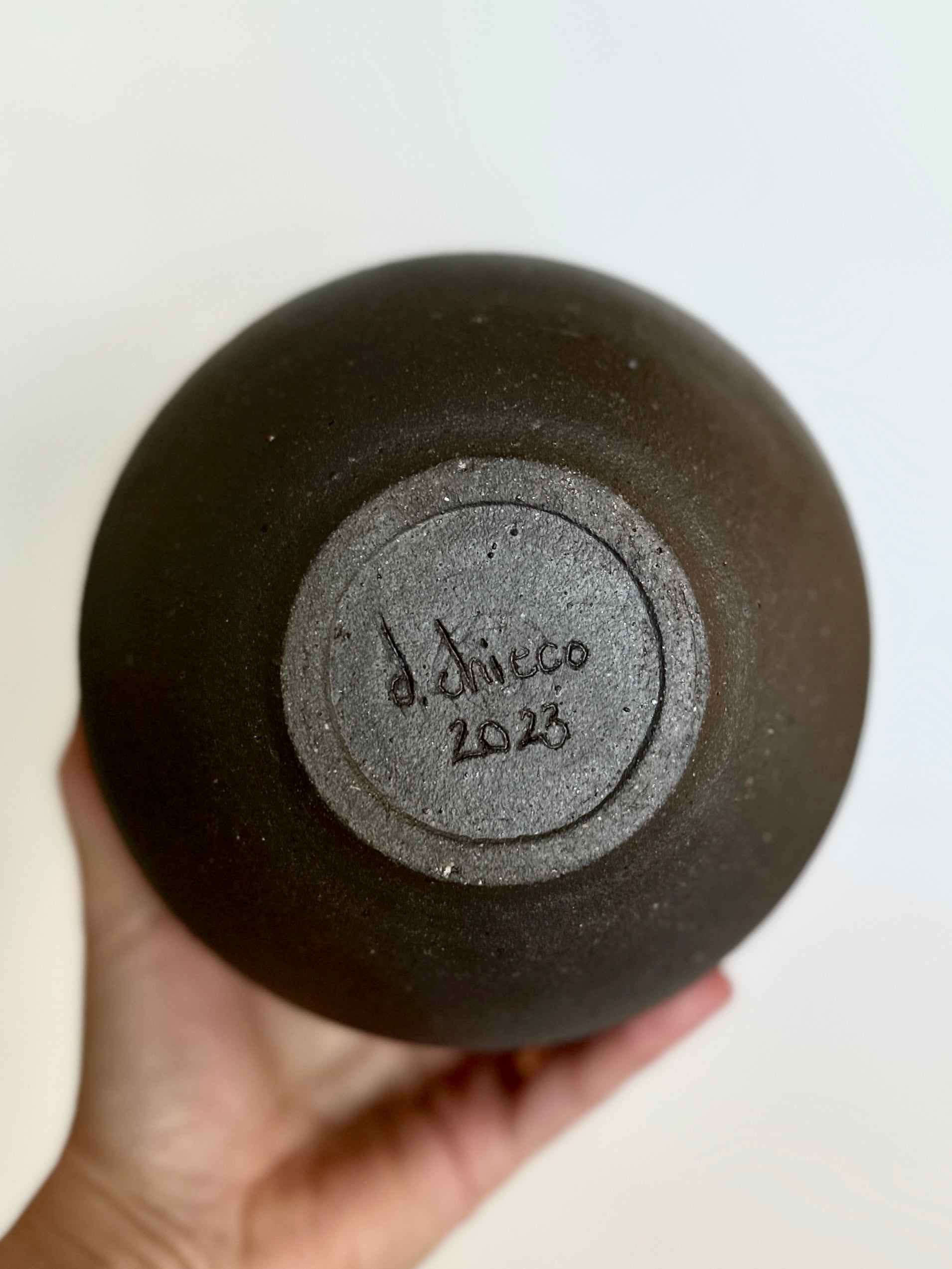 Black clay bottleneck No. 15