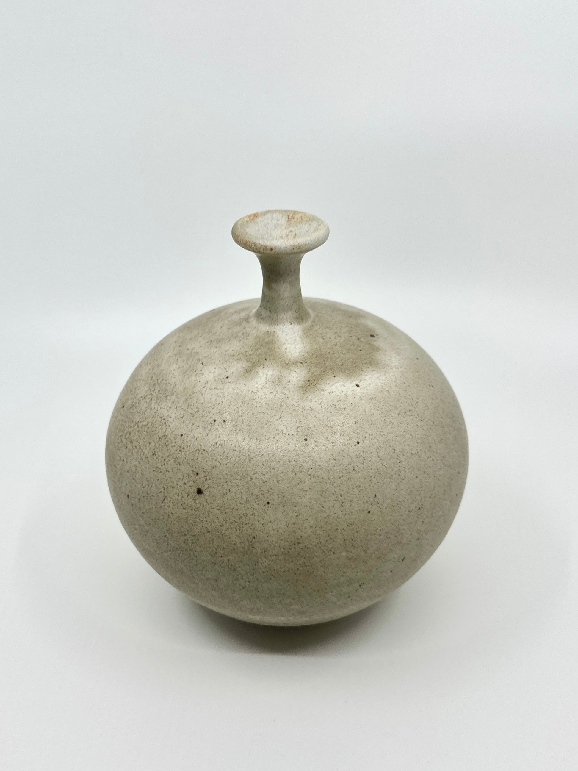 Gray/beige little neck no. 25