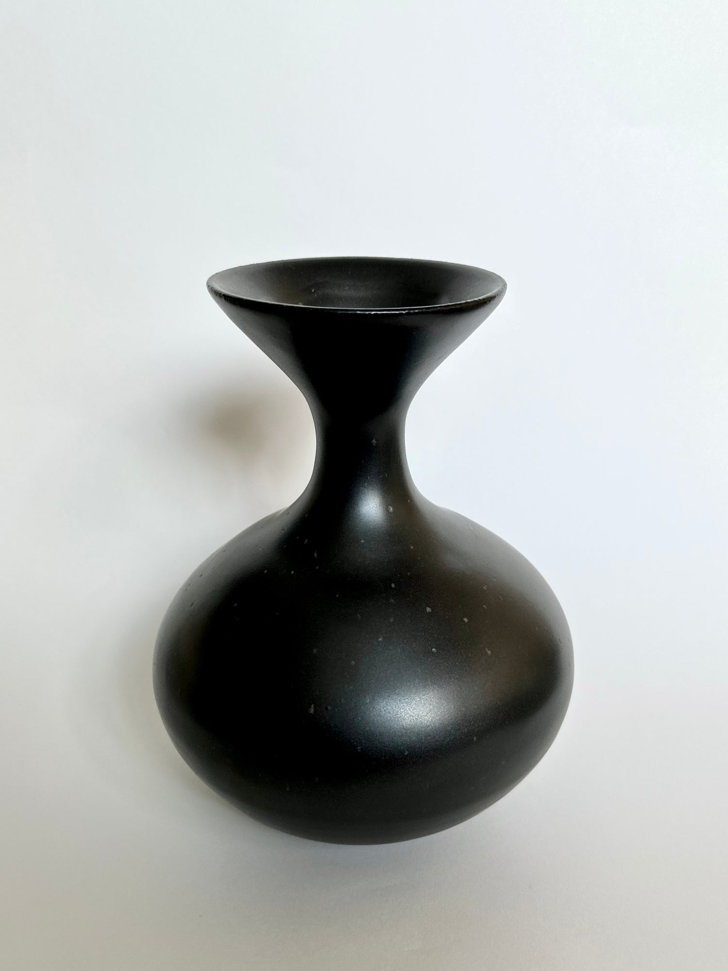 Black satin vessel No. 1