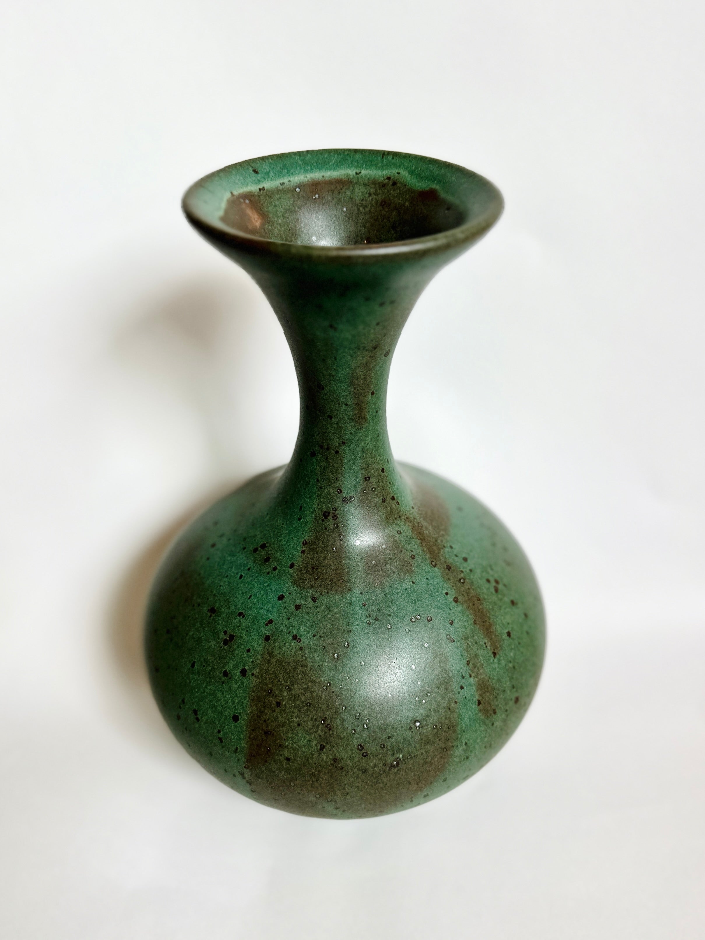 Green bottleneck No. 54