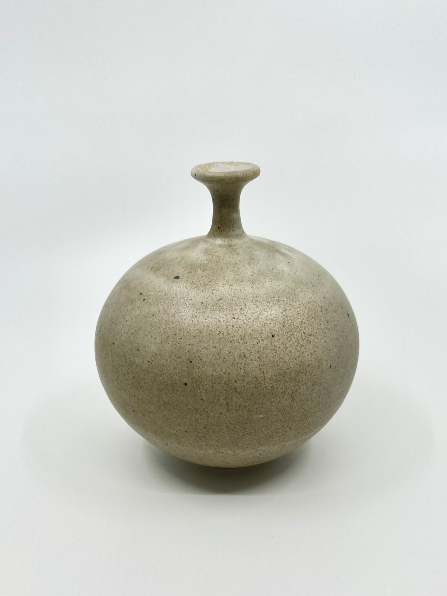 Gray/beige little neck no. 25