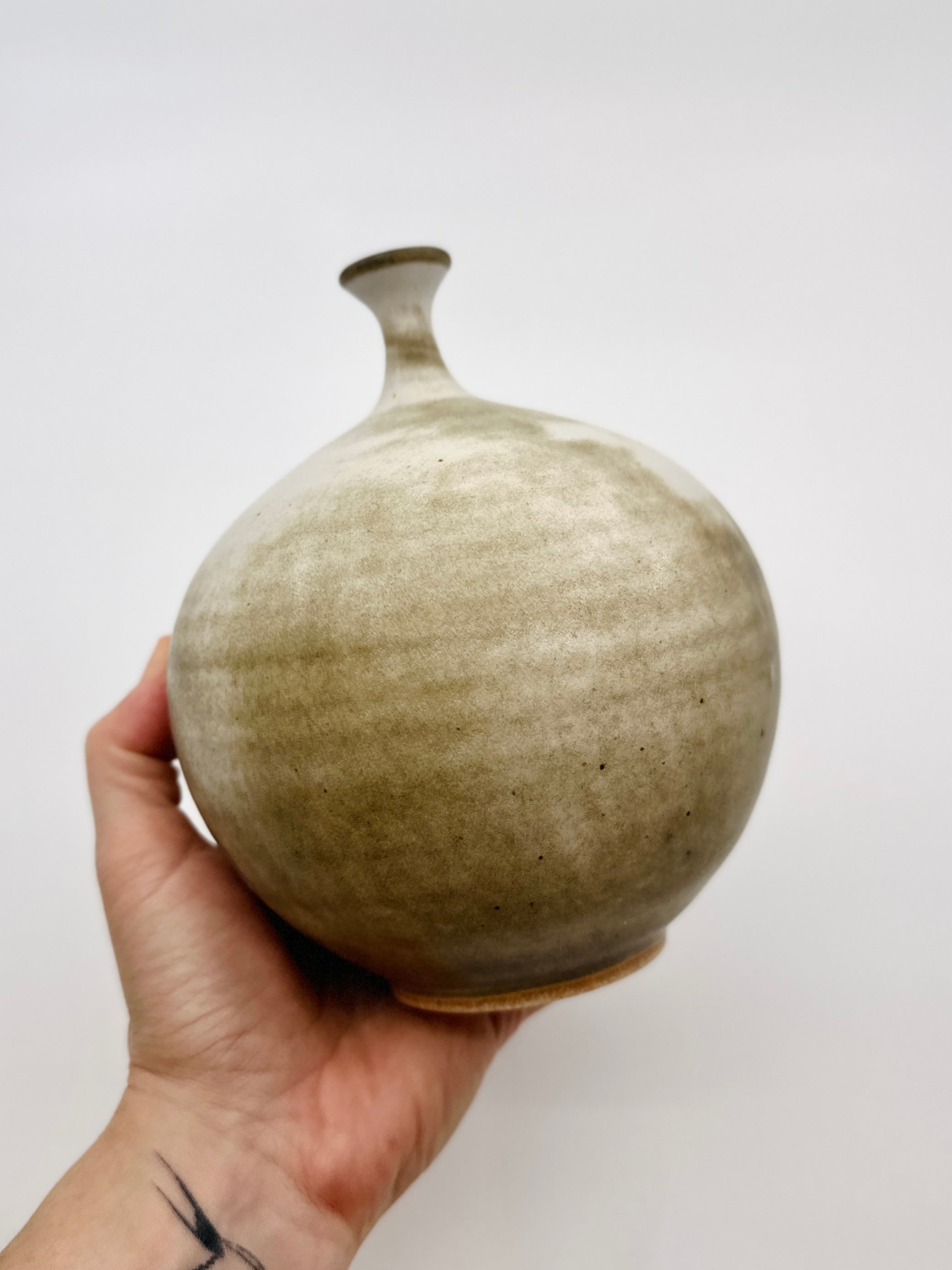 Gray/beige little neck vessel no. 32