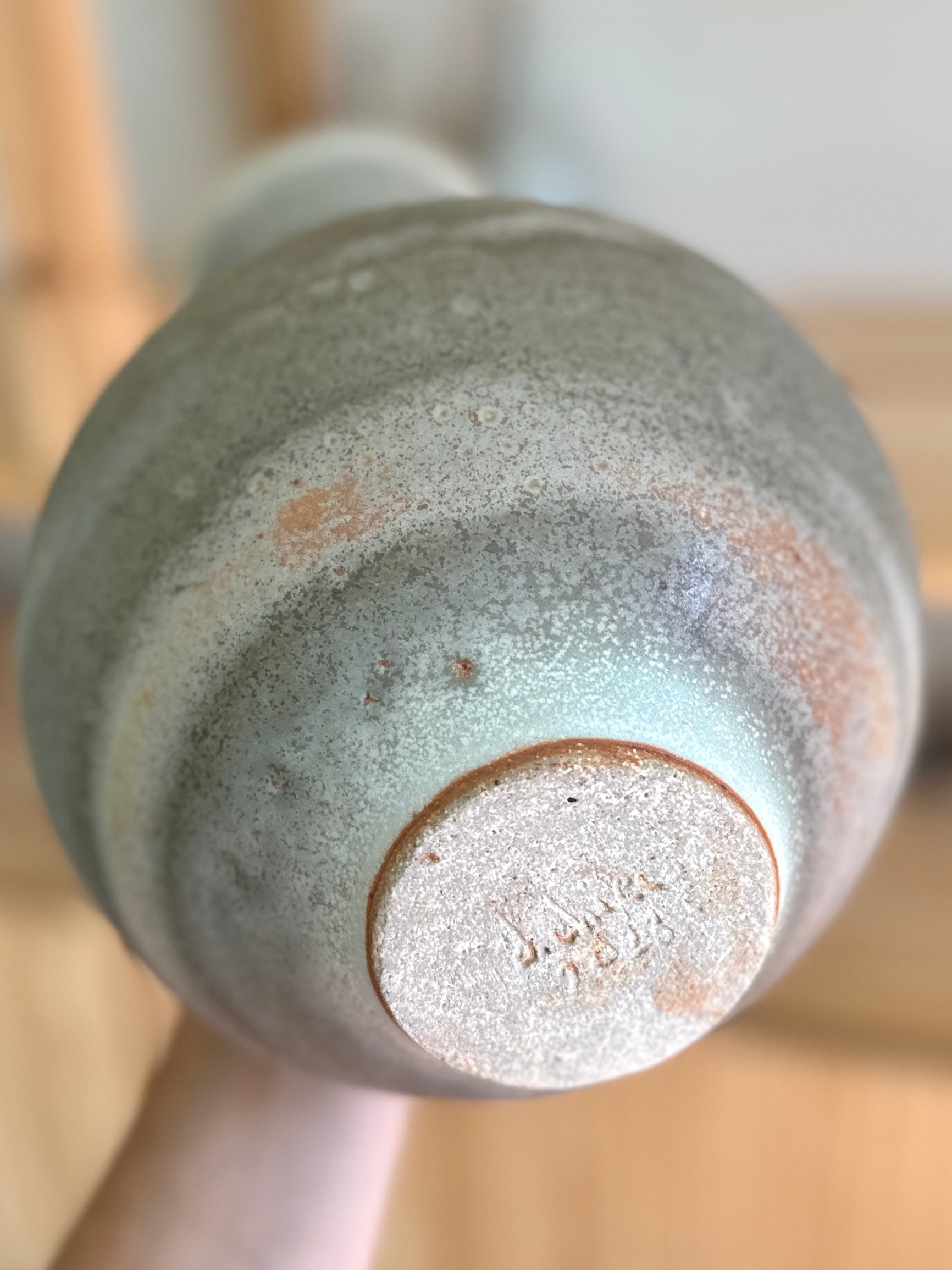 Gray/beige flared bottleneck no. 30