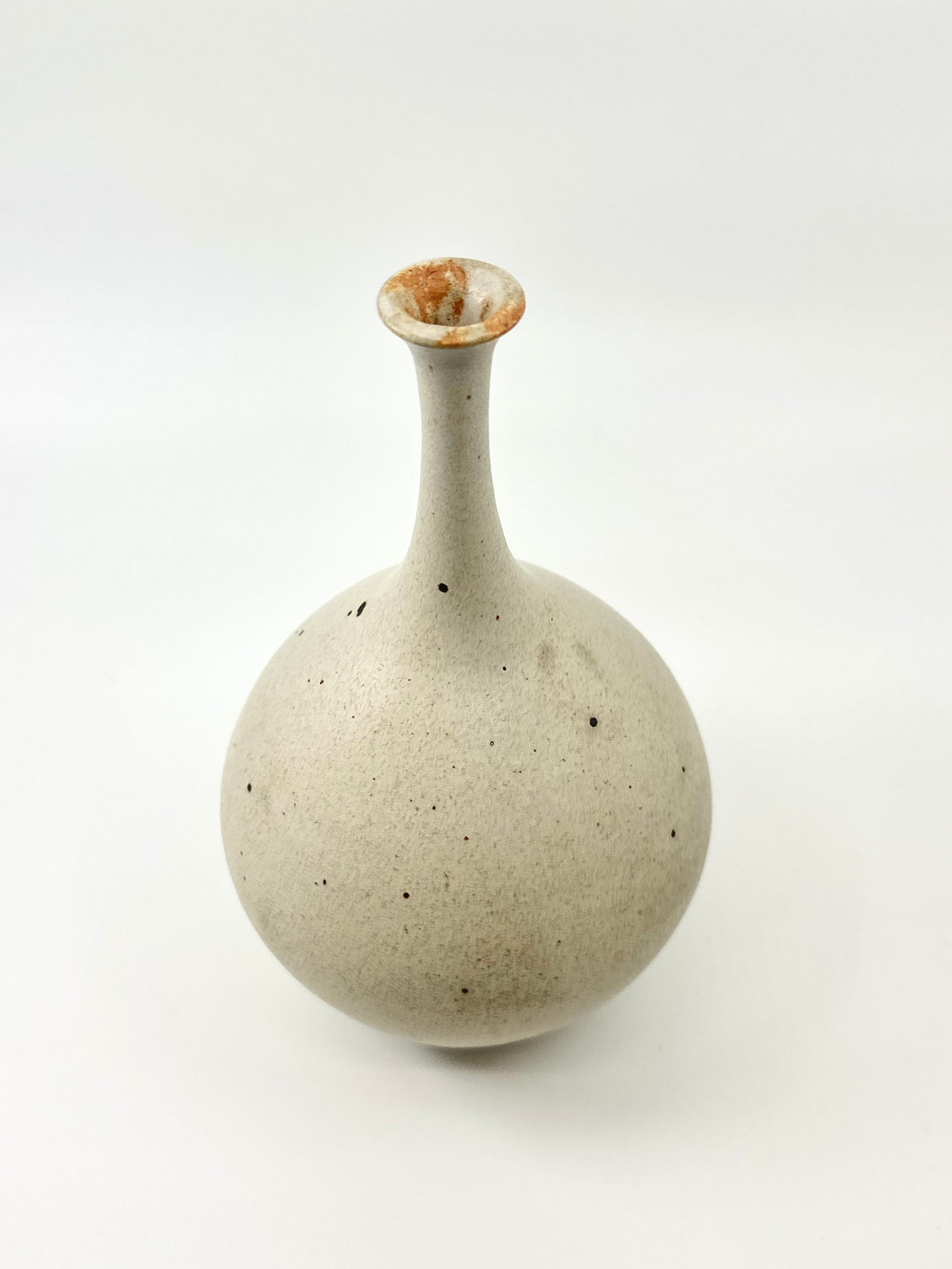 Gray bottleneck no. 30