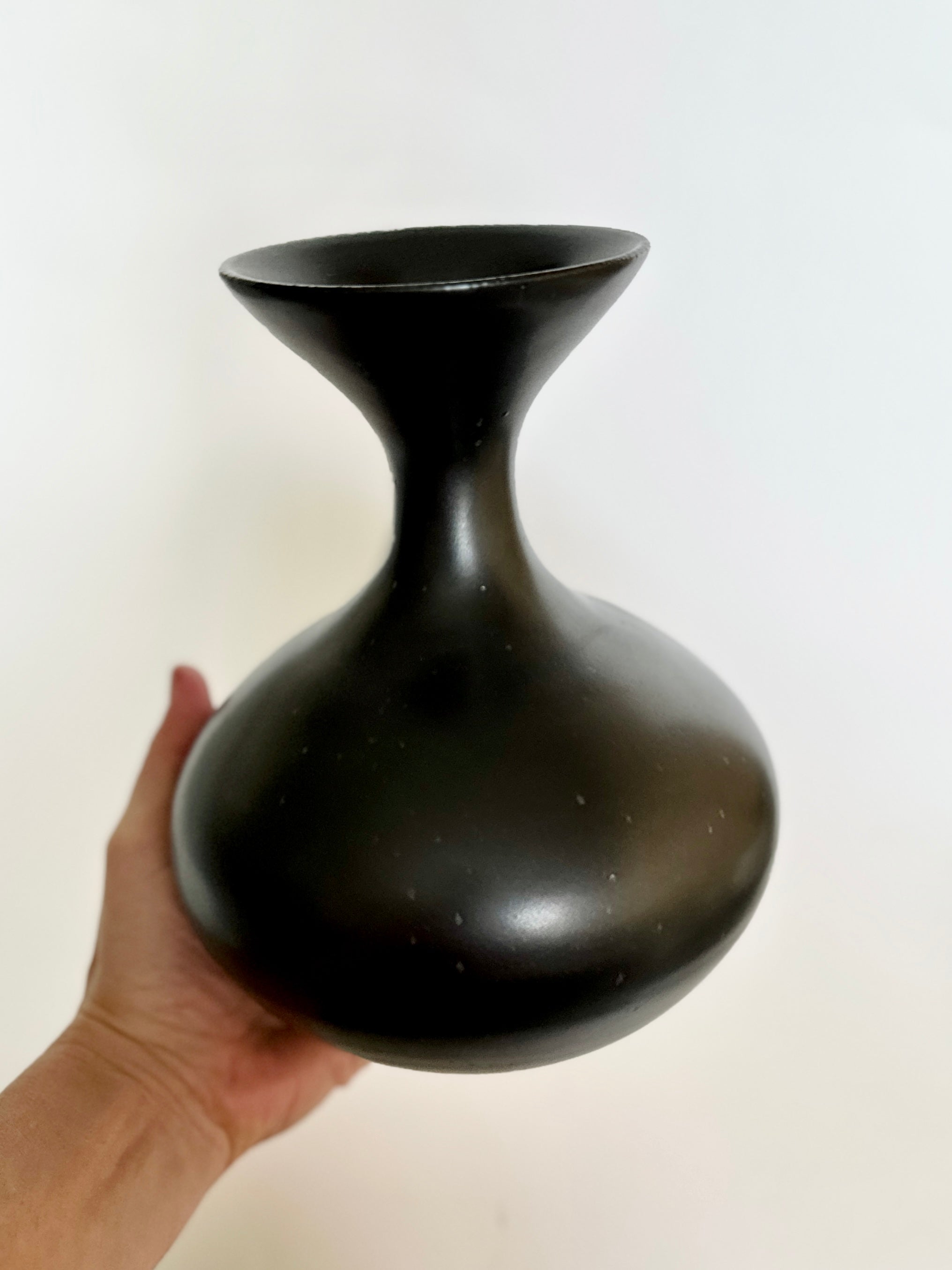 Black satin vessel No. 1