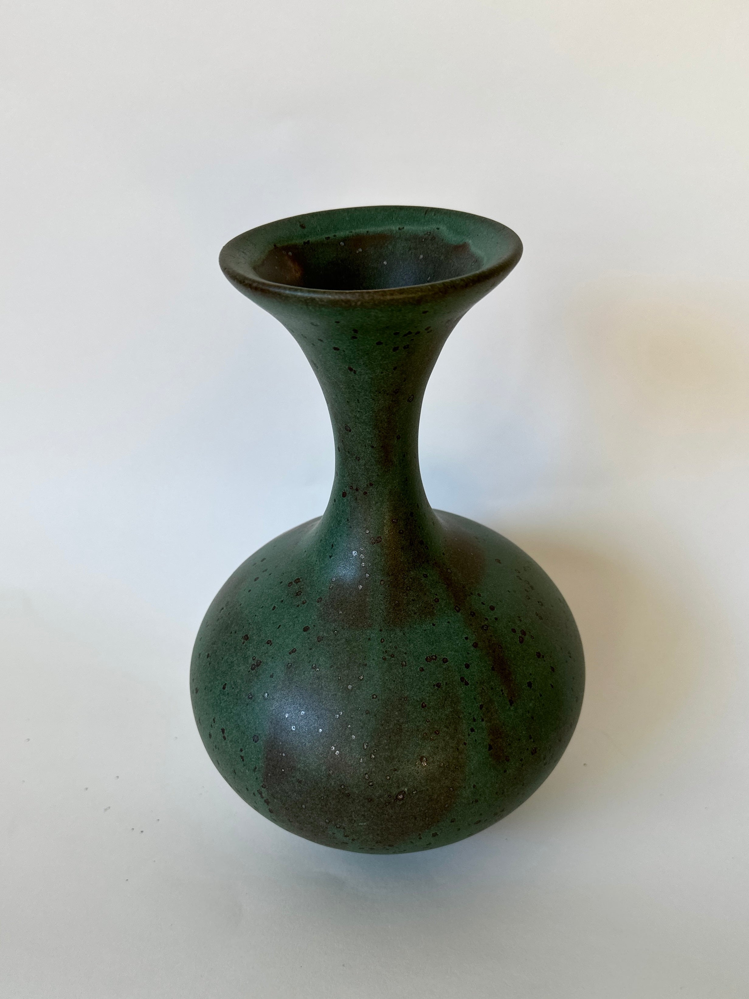 Green bottleneck No. 54