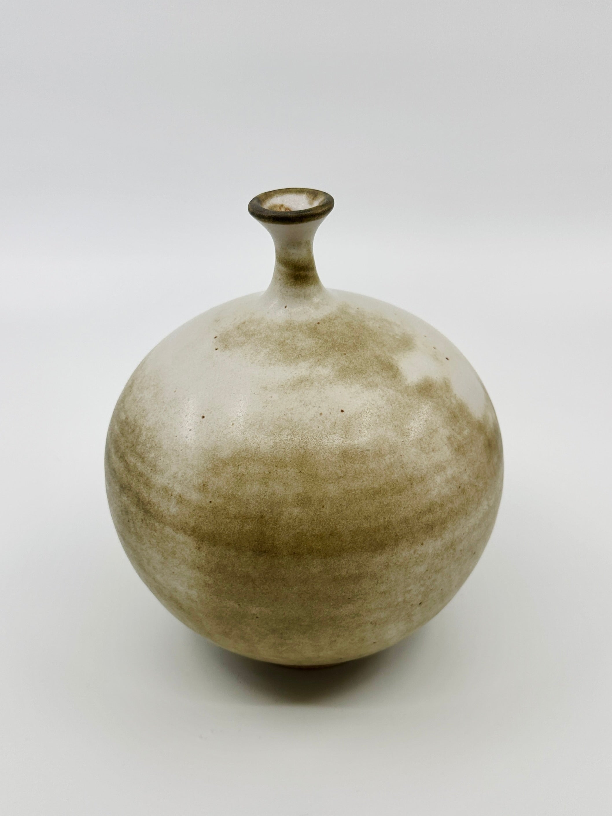 Gray/beige little neck vessel no. 32