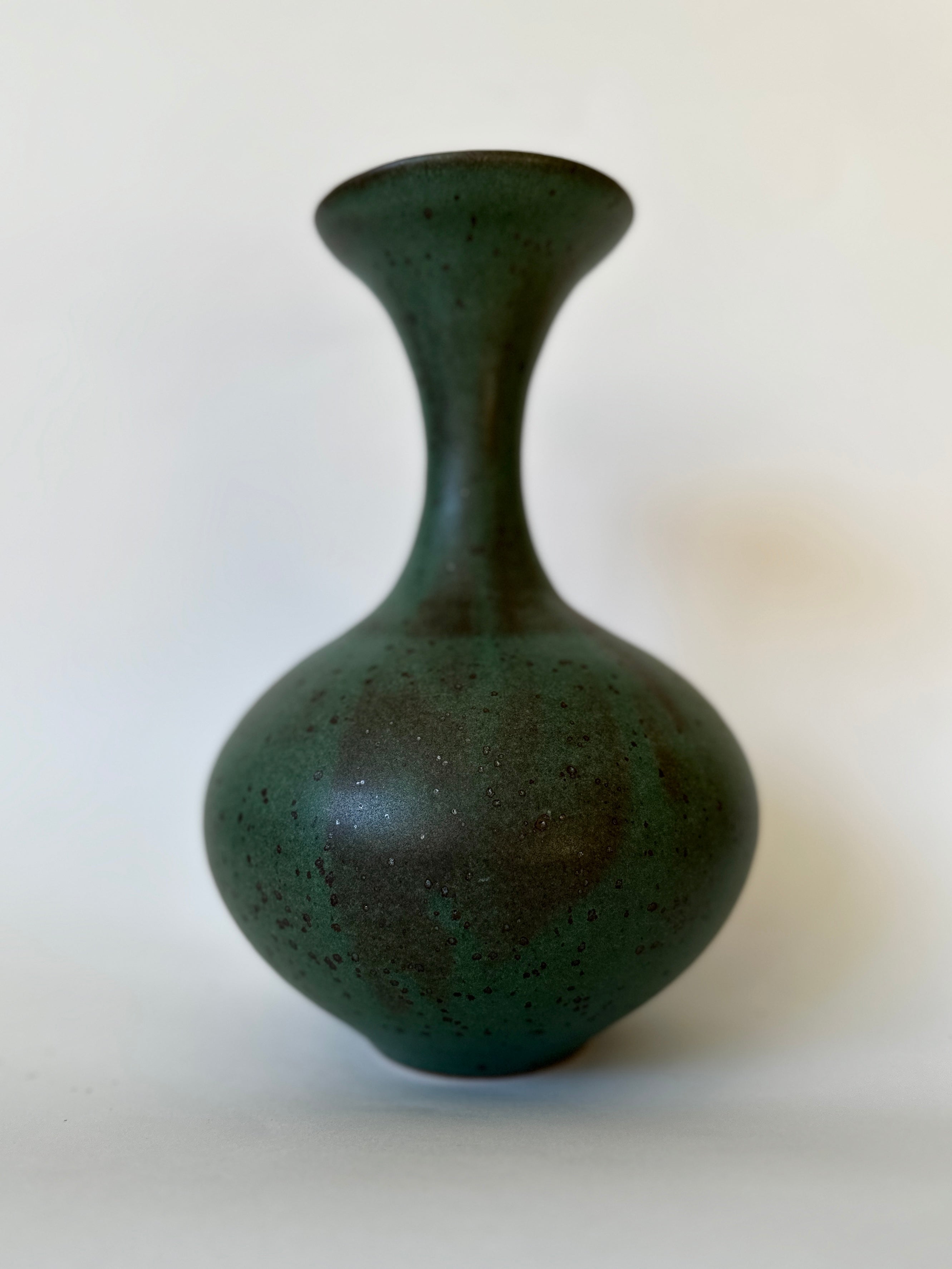 Green bottleneck No. 54