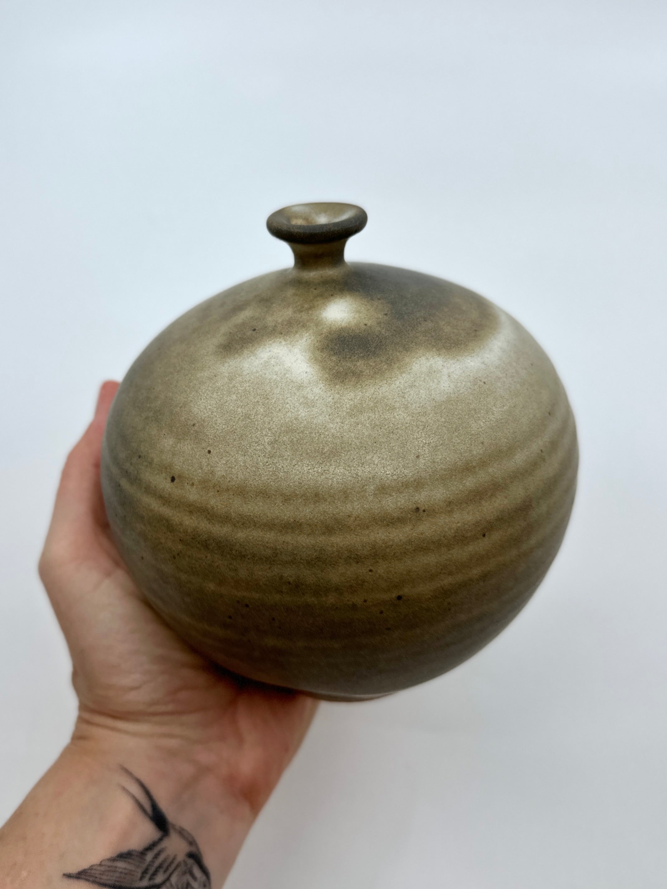 Gray/brown little neck vessel no. 34