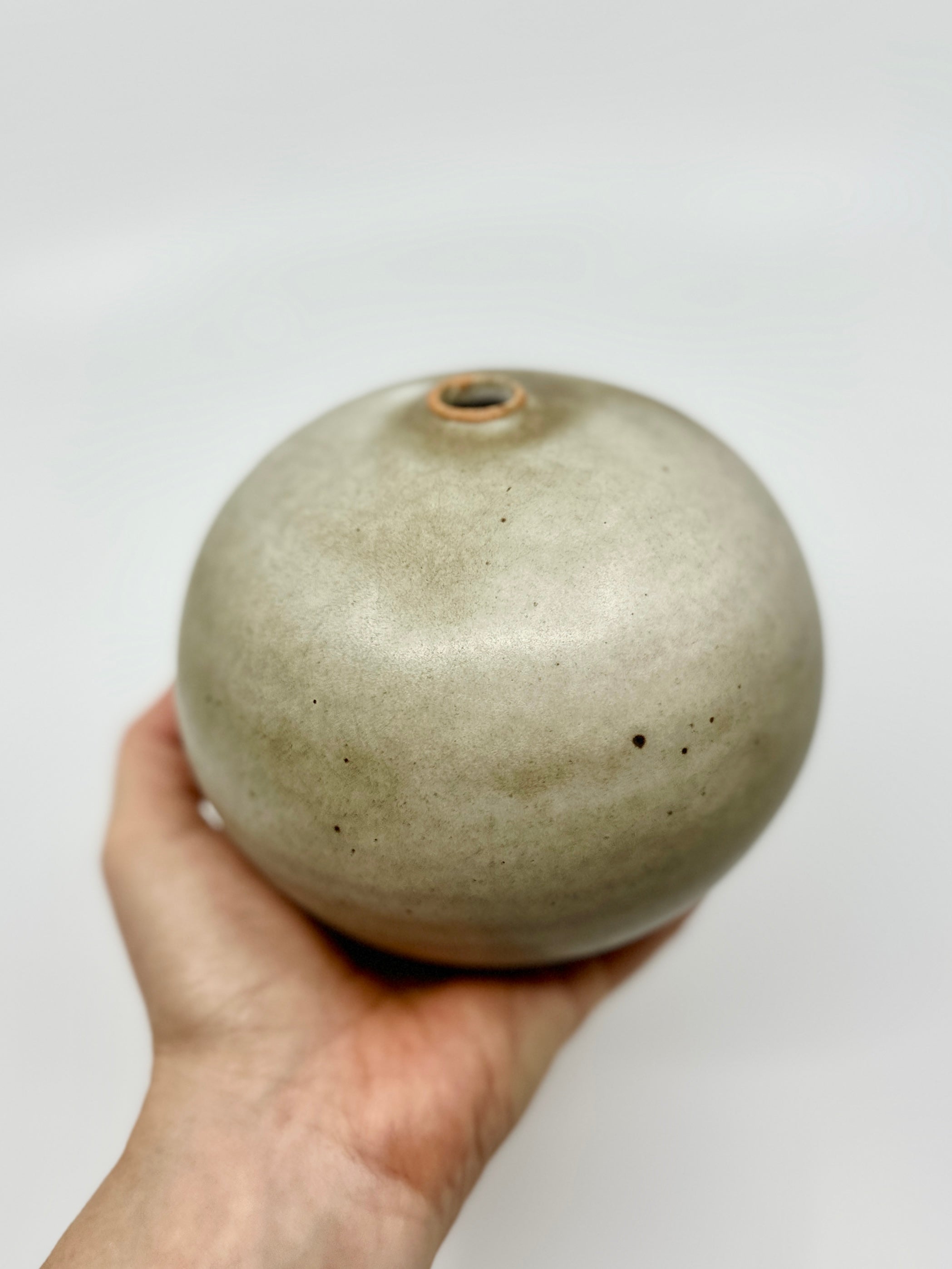Gray/tan orb no. 28