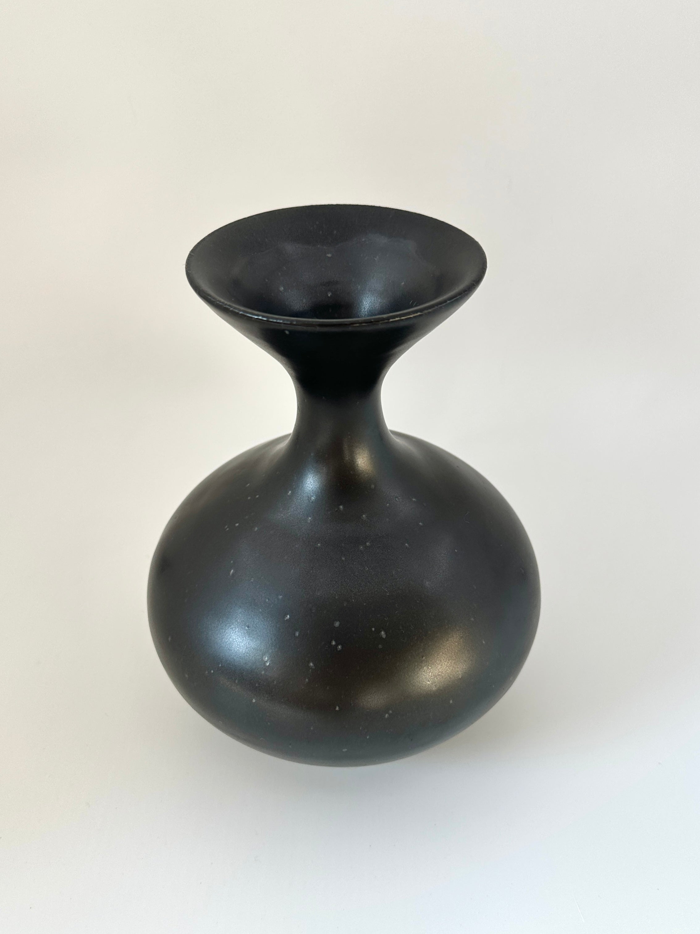 Black satin vessel No. 1
