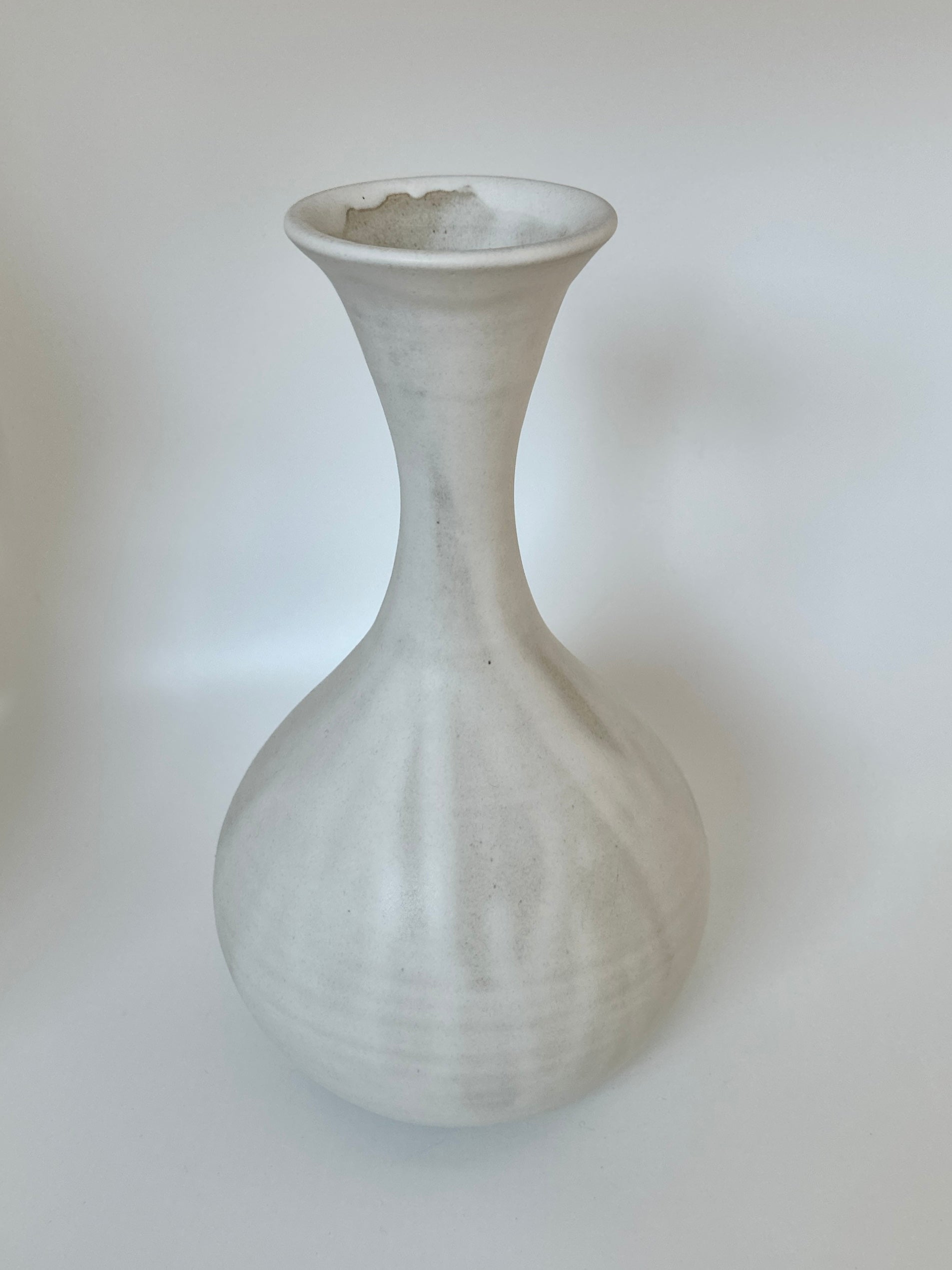 White flared bottleneck No. 31