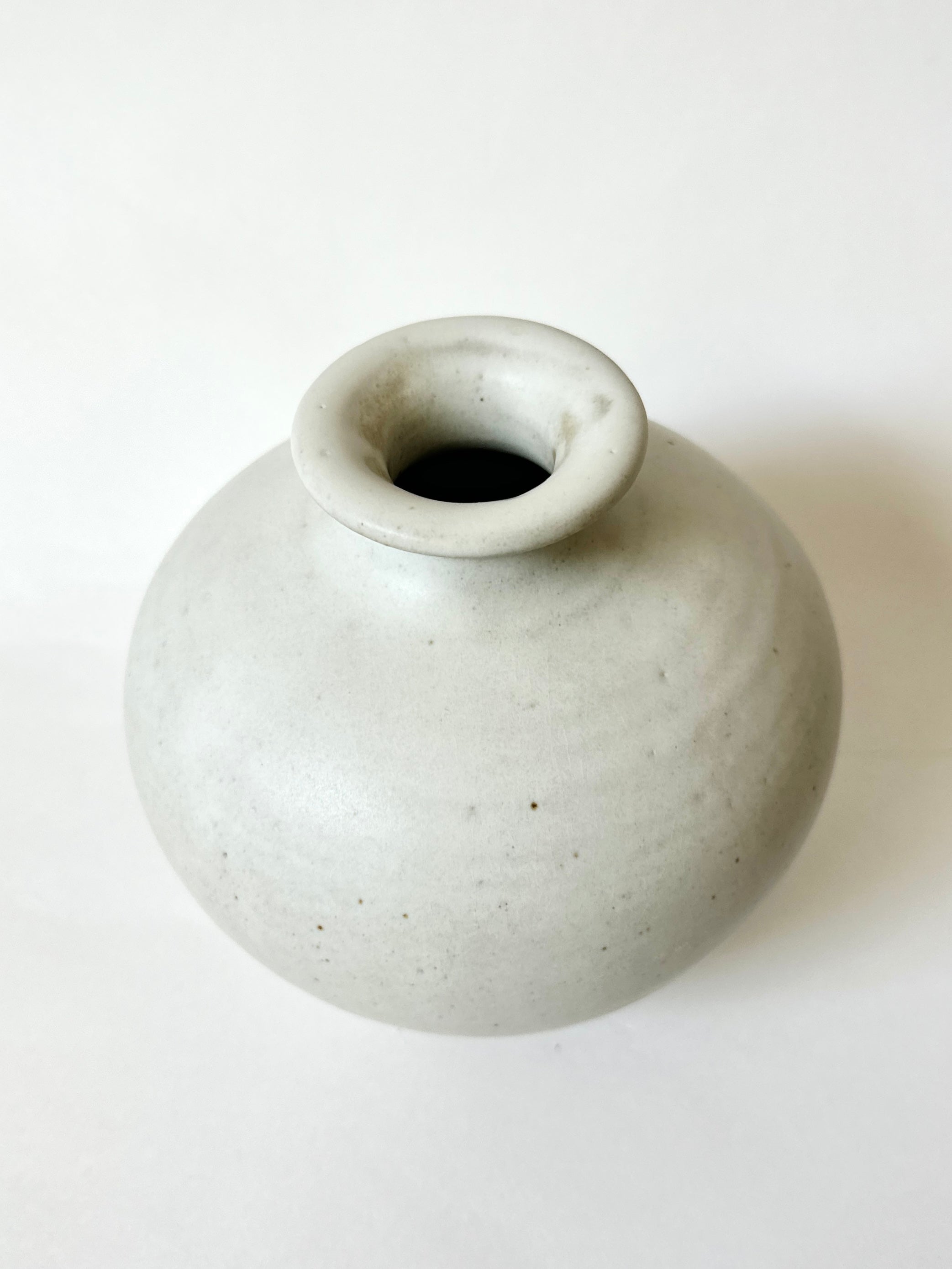 Matte white vase no. 28