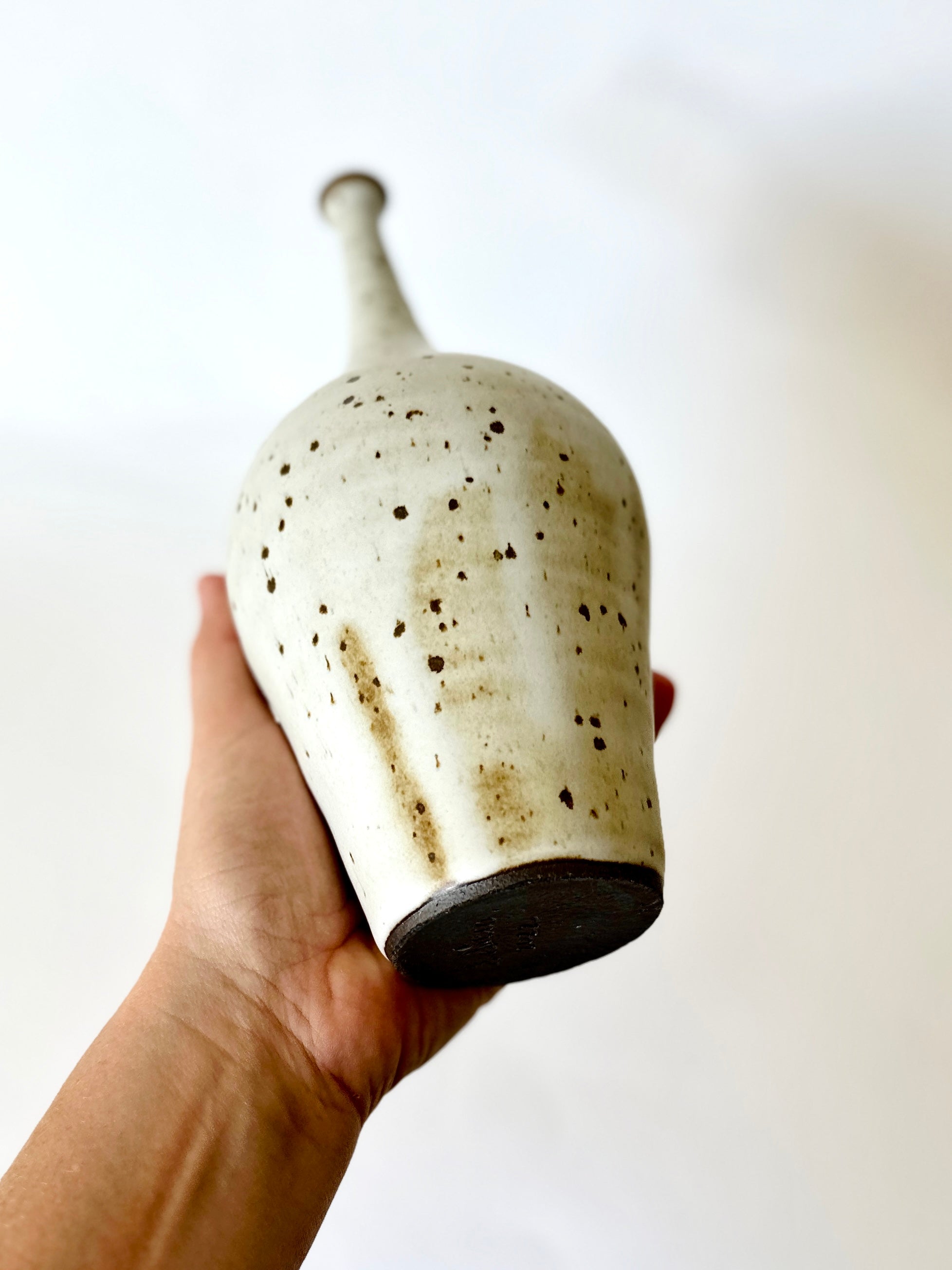 White speckled bottleneck no. 18