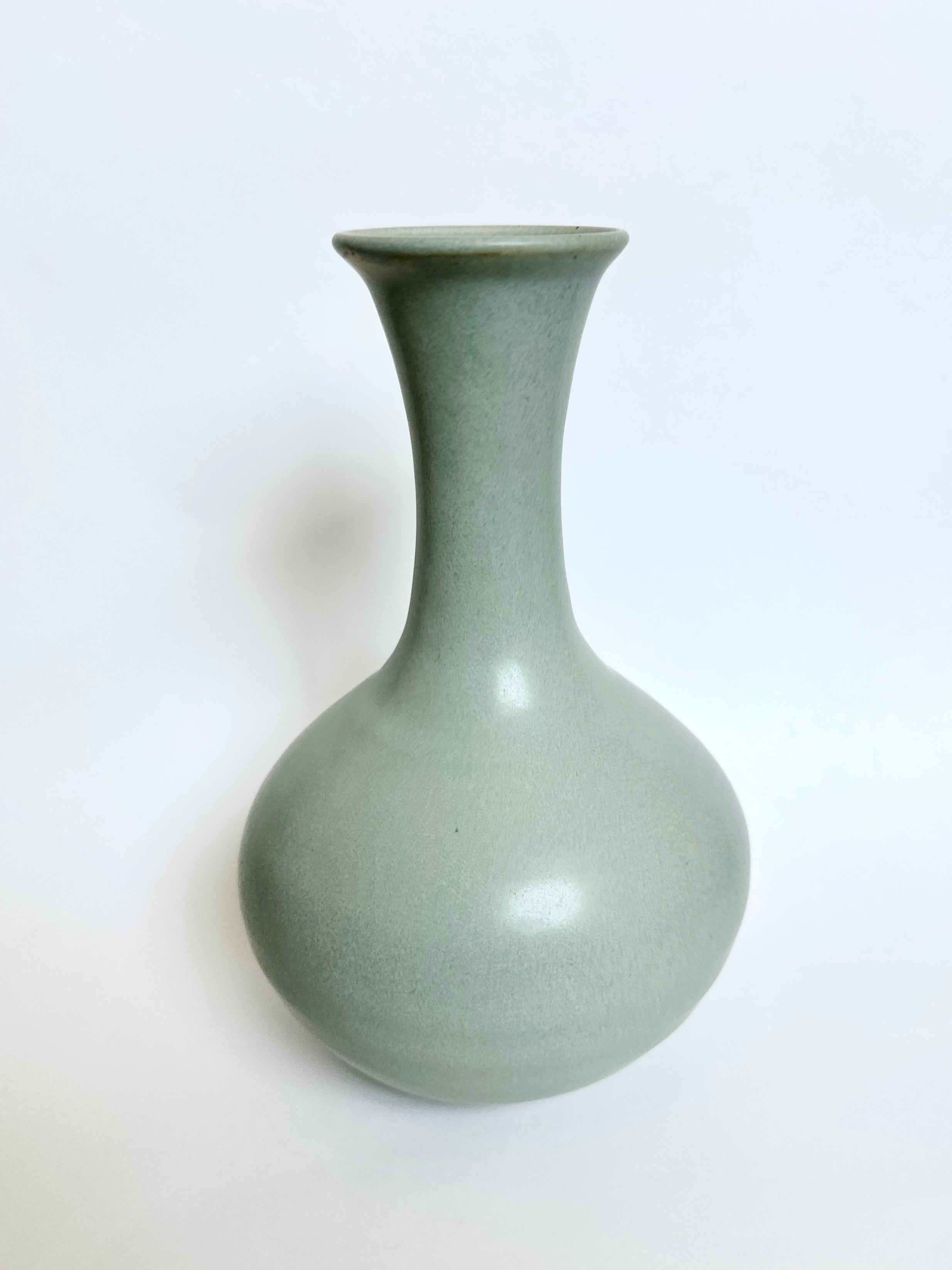 Blue vase no. 15