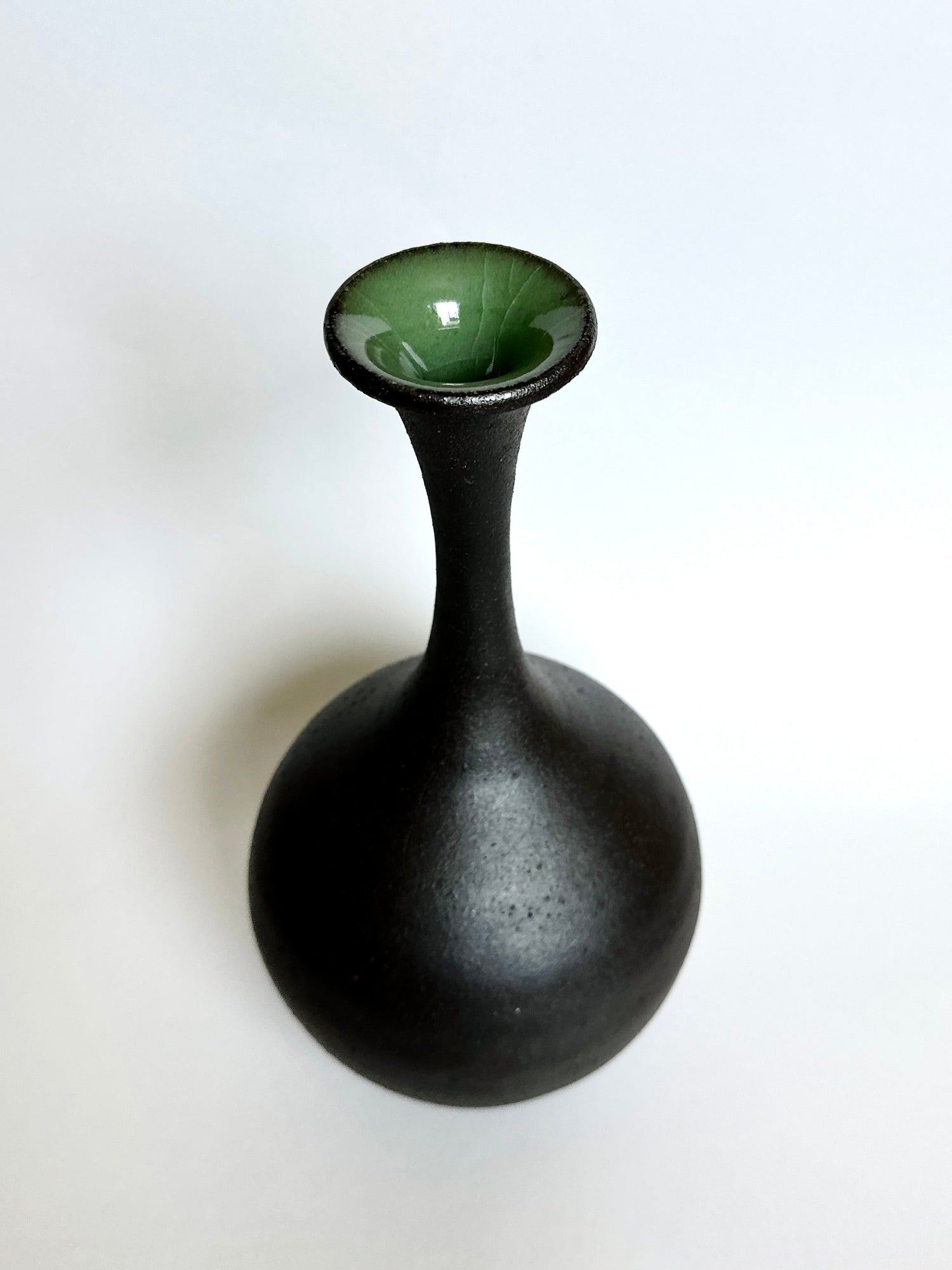 Black clay bottleneck no. 14