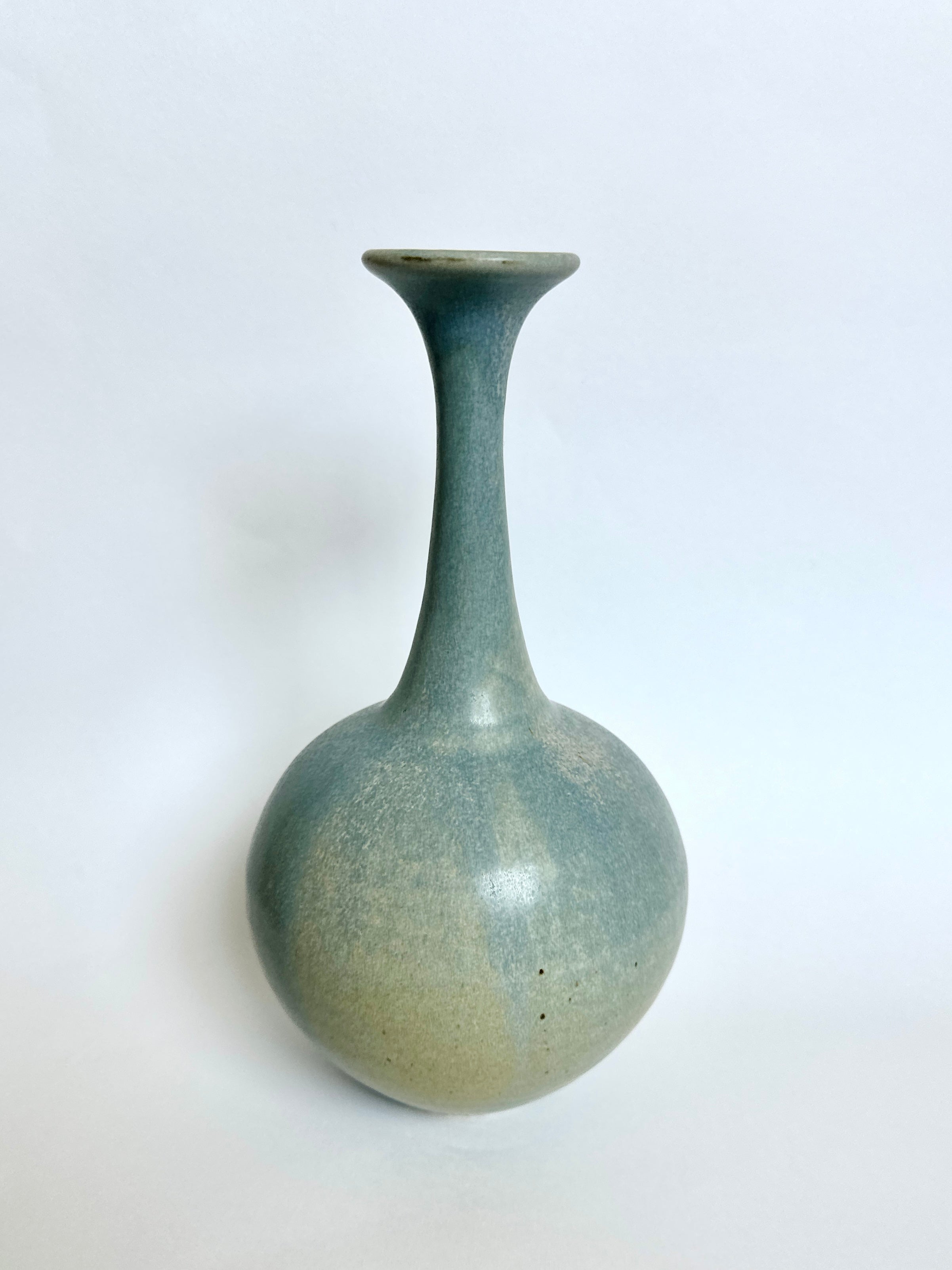 Blue bottleneck no. 14