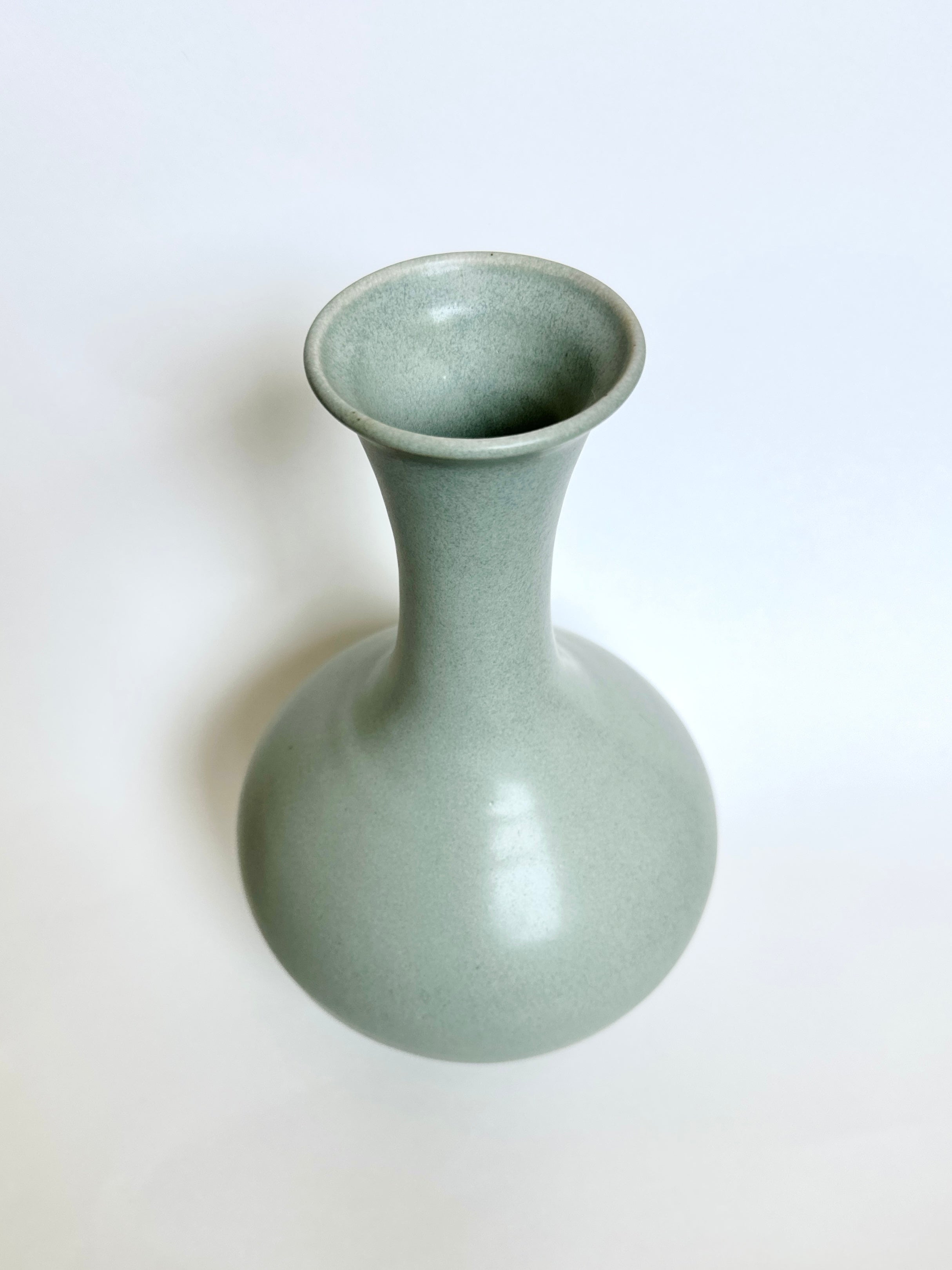 Blue vase no. 15