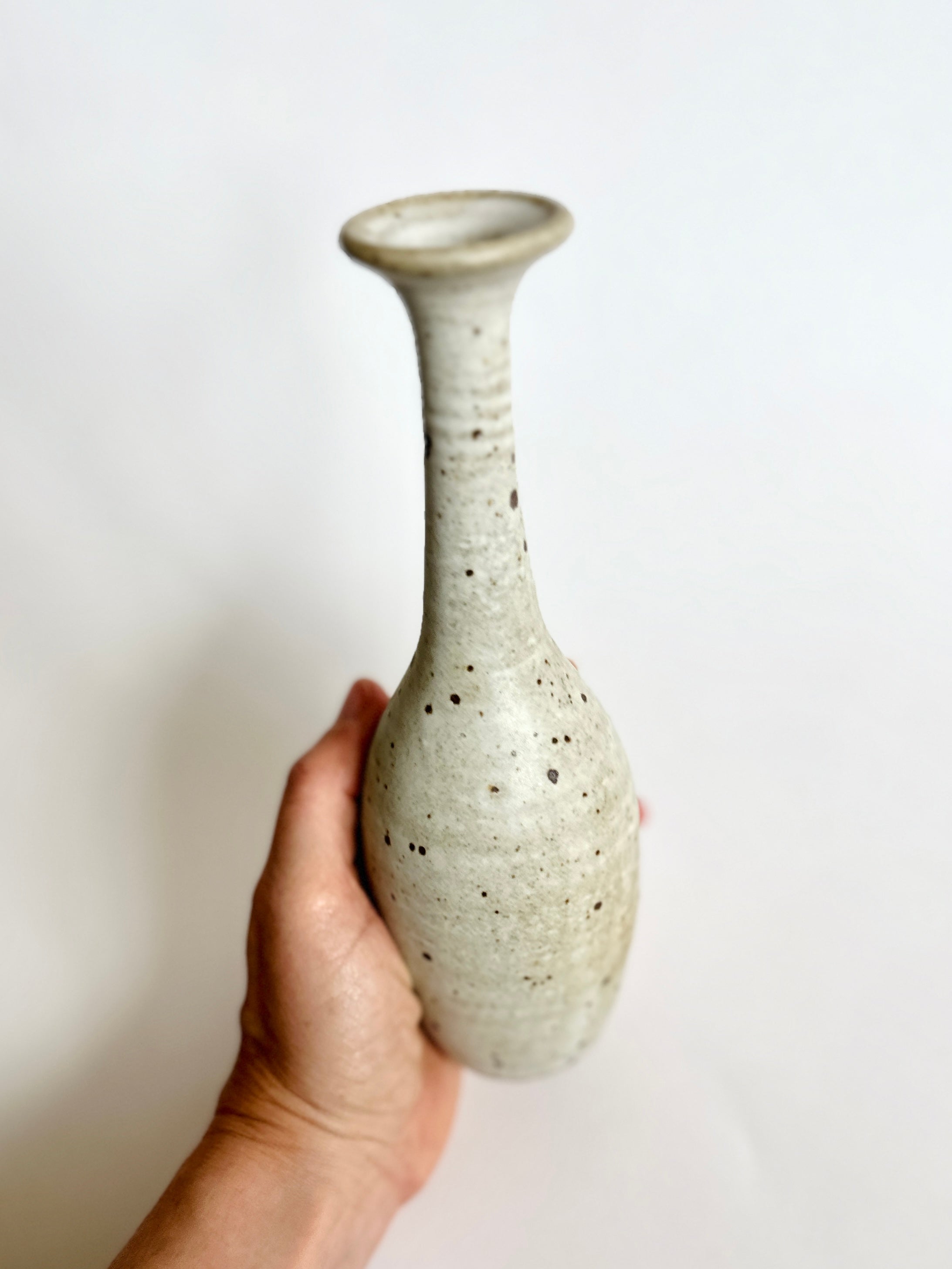 White speckled bottleneck no. 18