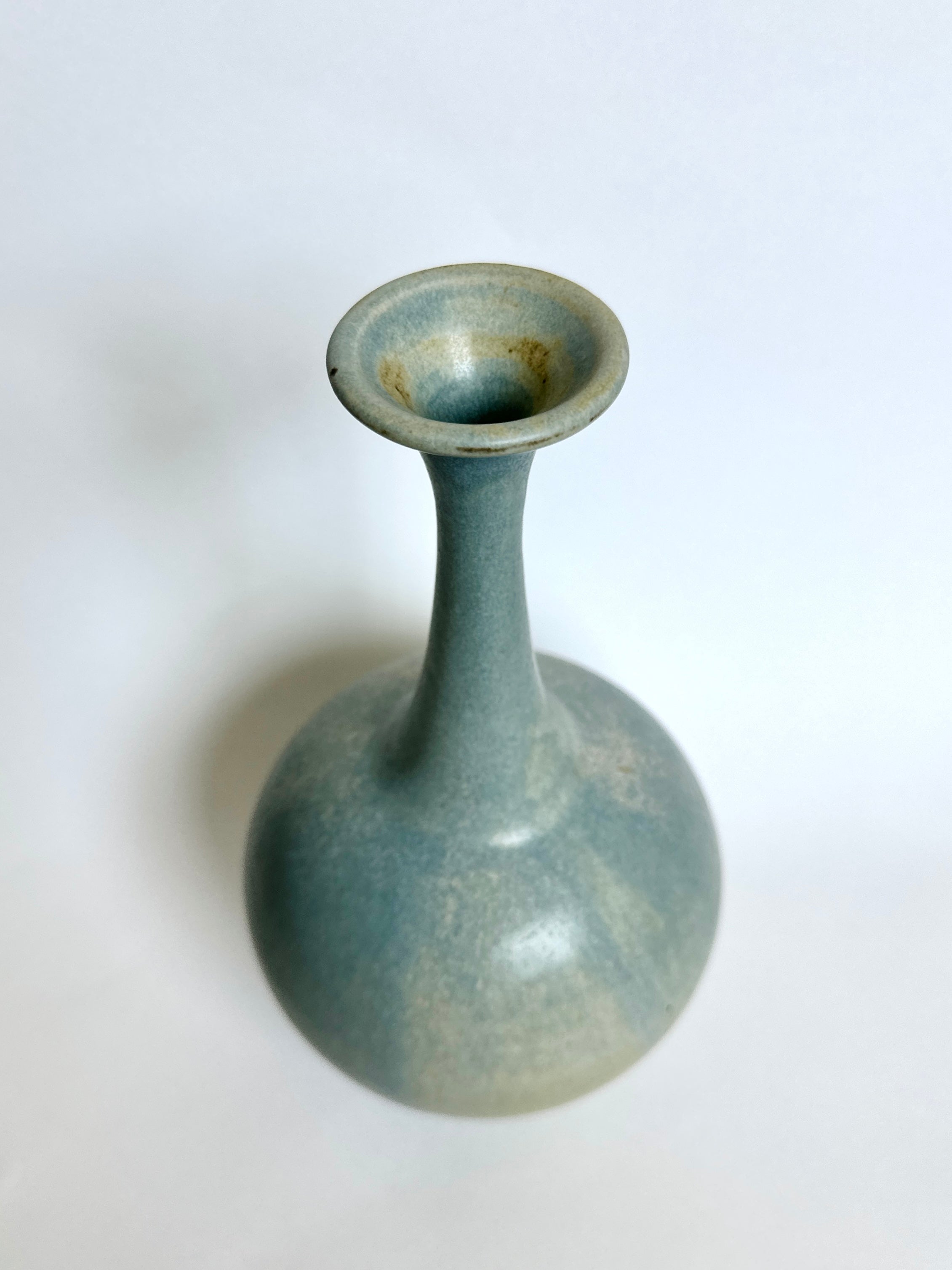 Blue bottleneck no. 14