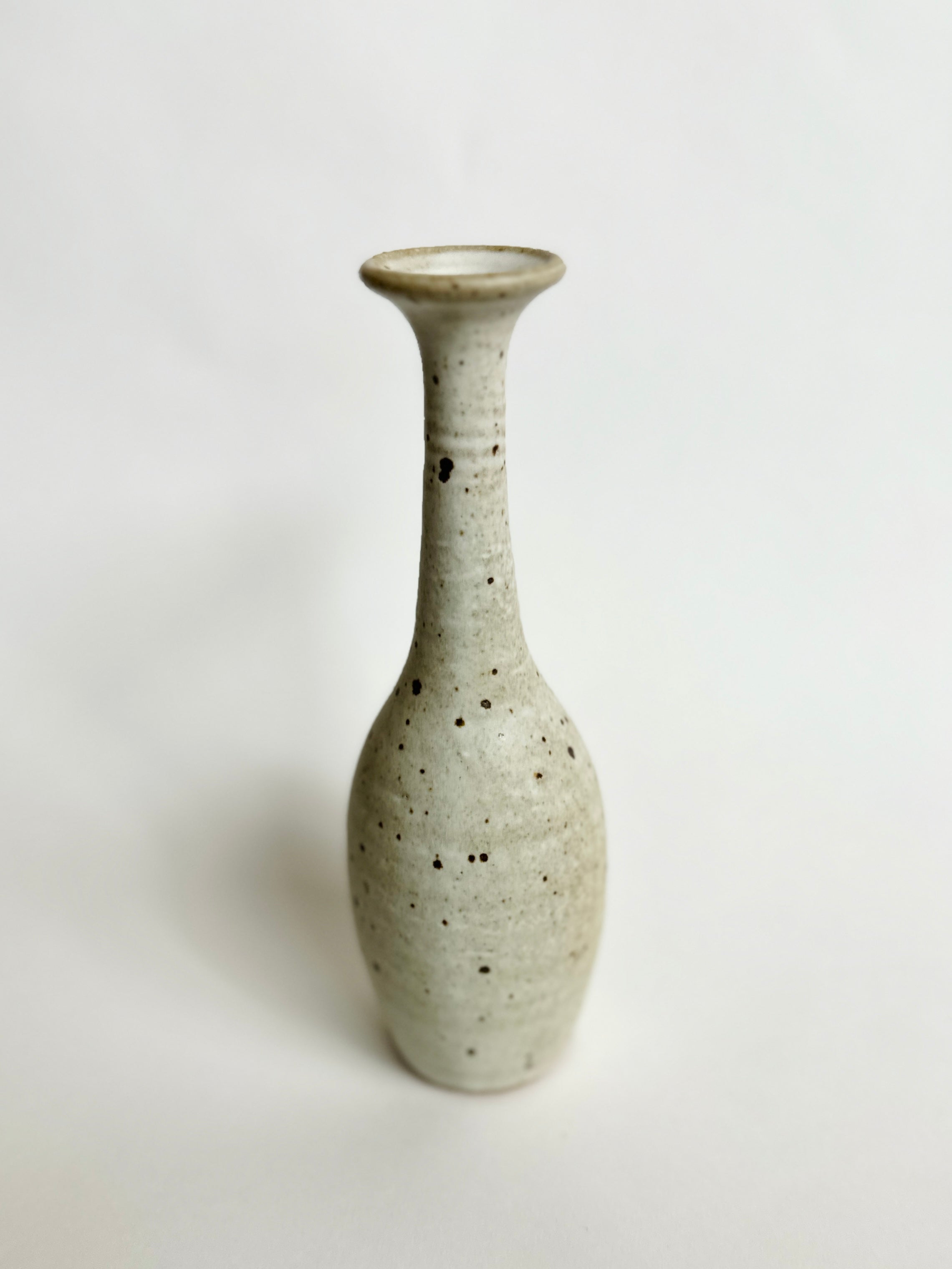 White speckled bottleneck no. 18