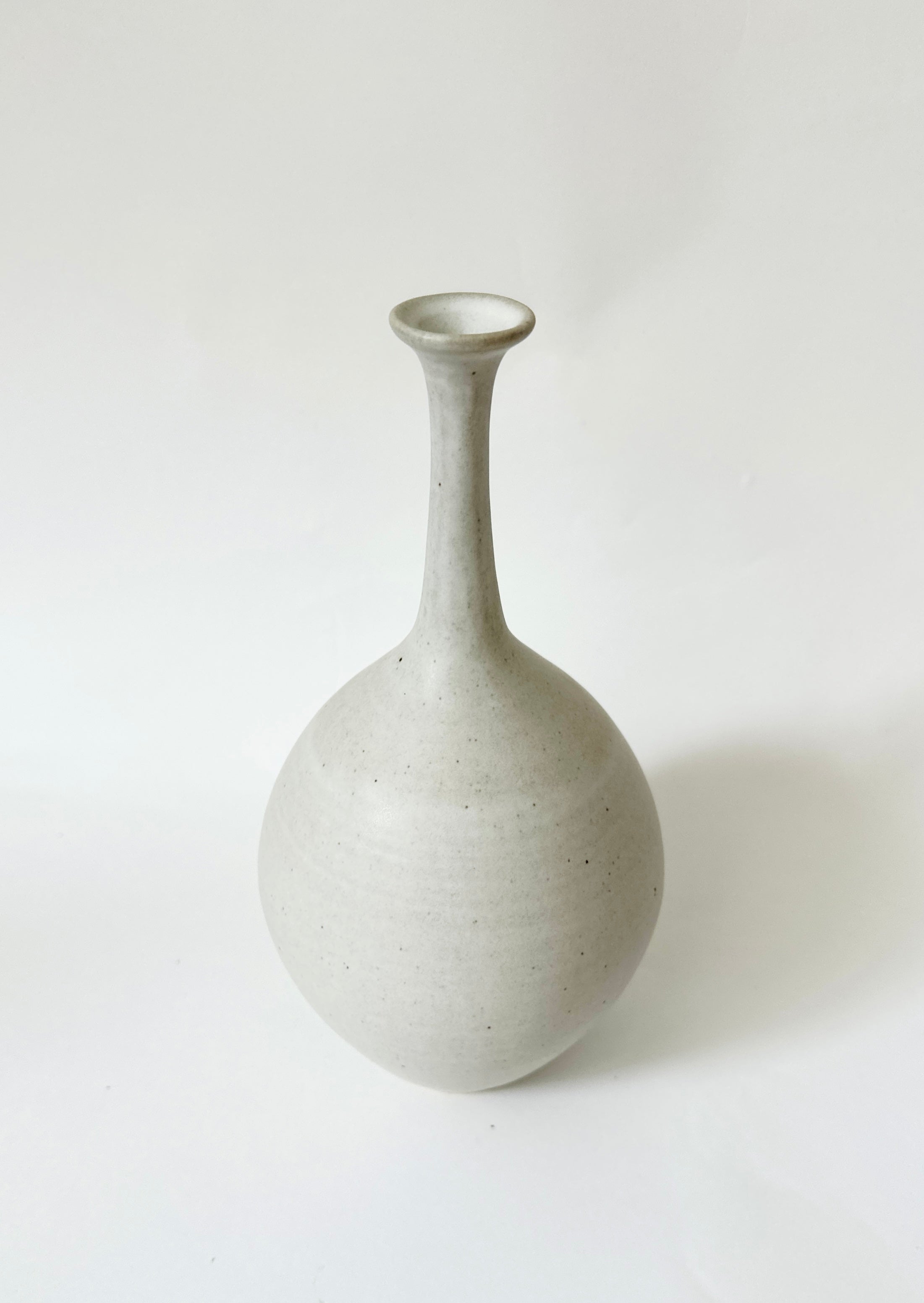 White bottleneck No. 22