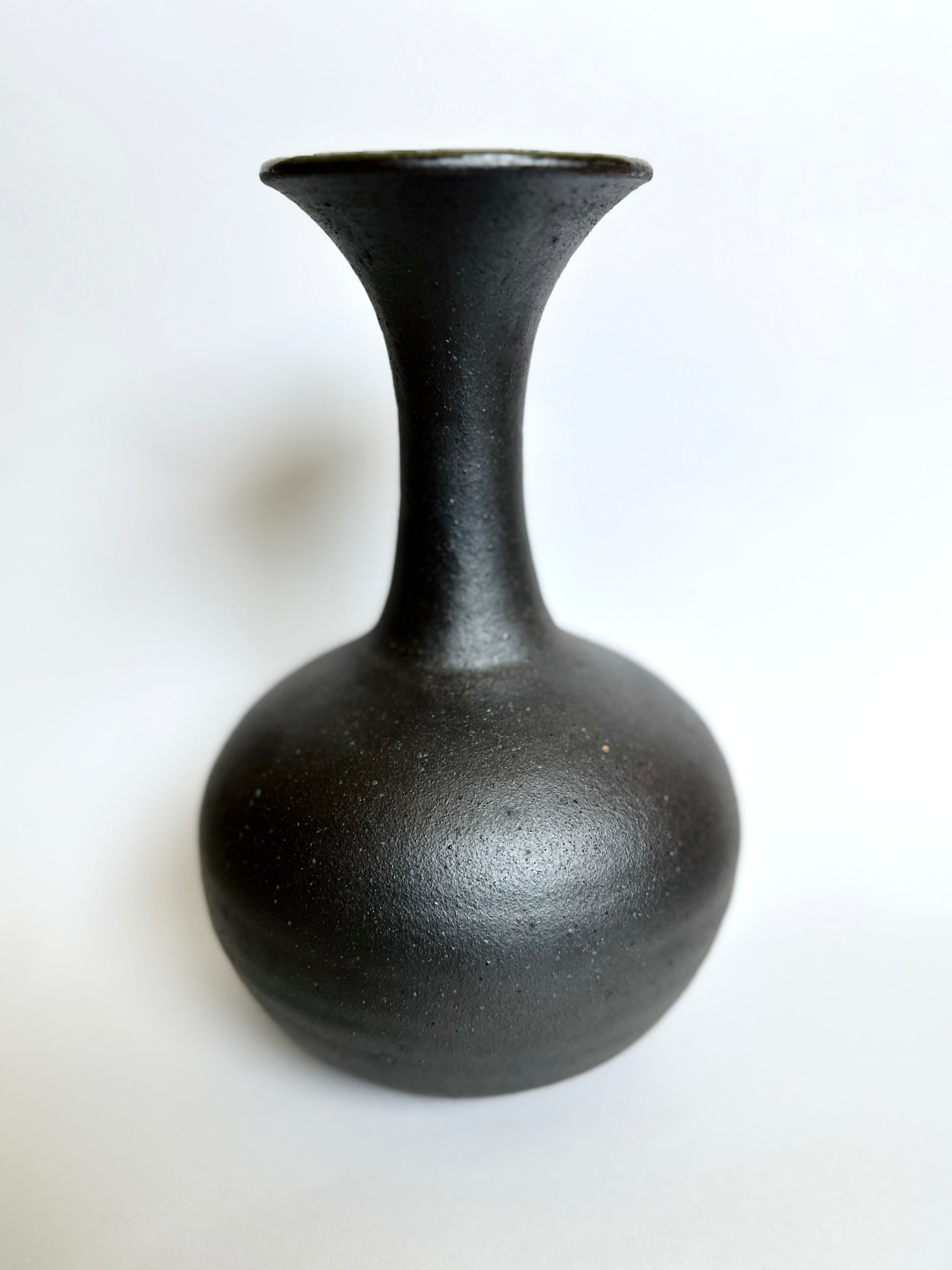 Black bottleneck no. 13