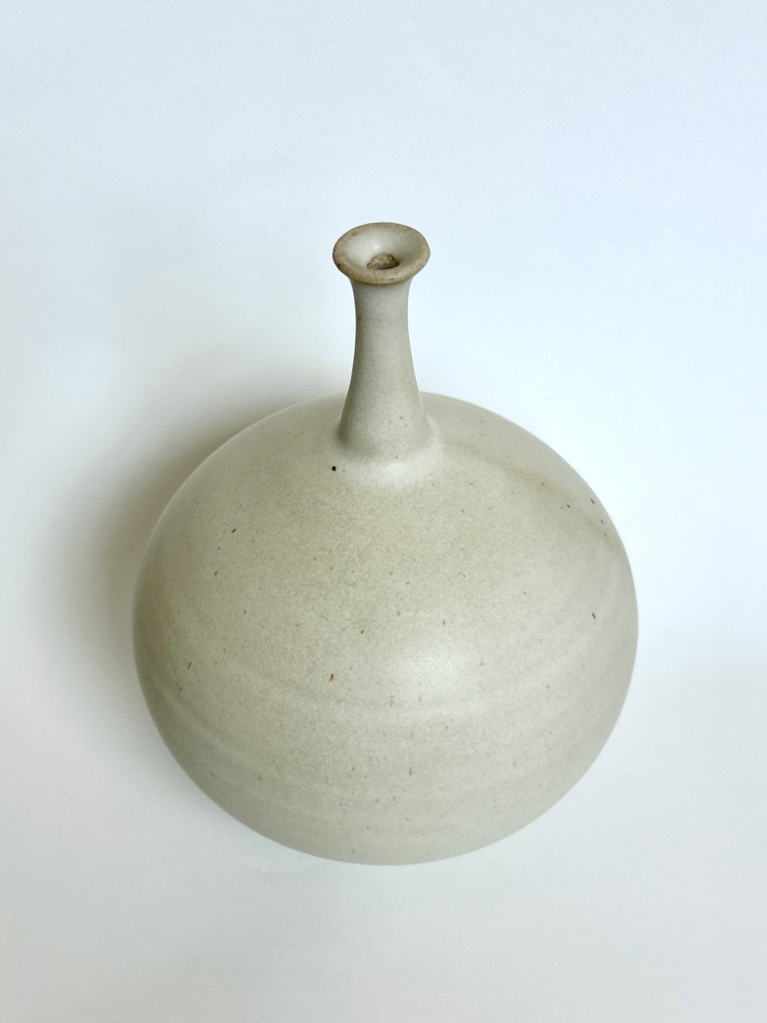 White bottleneck no. 29