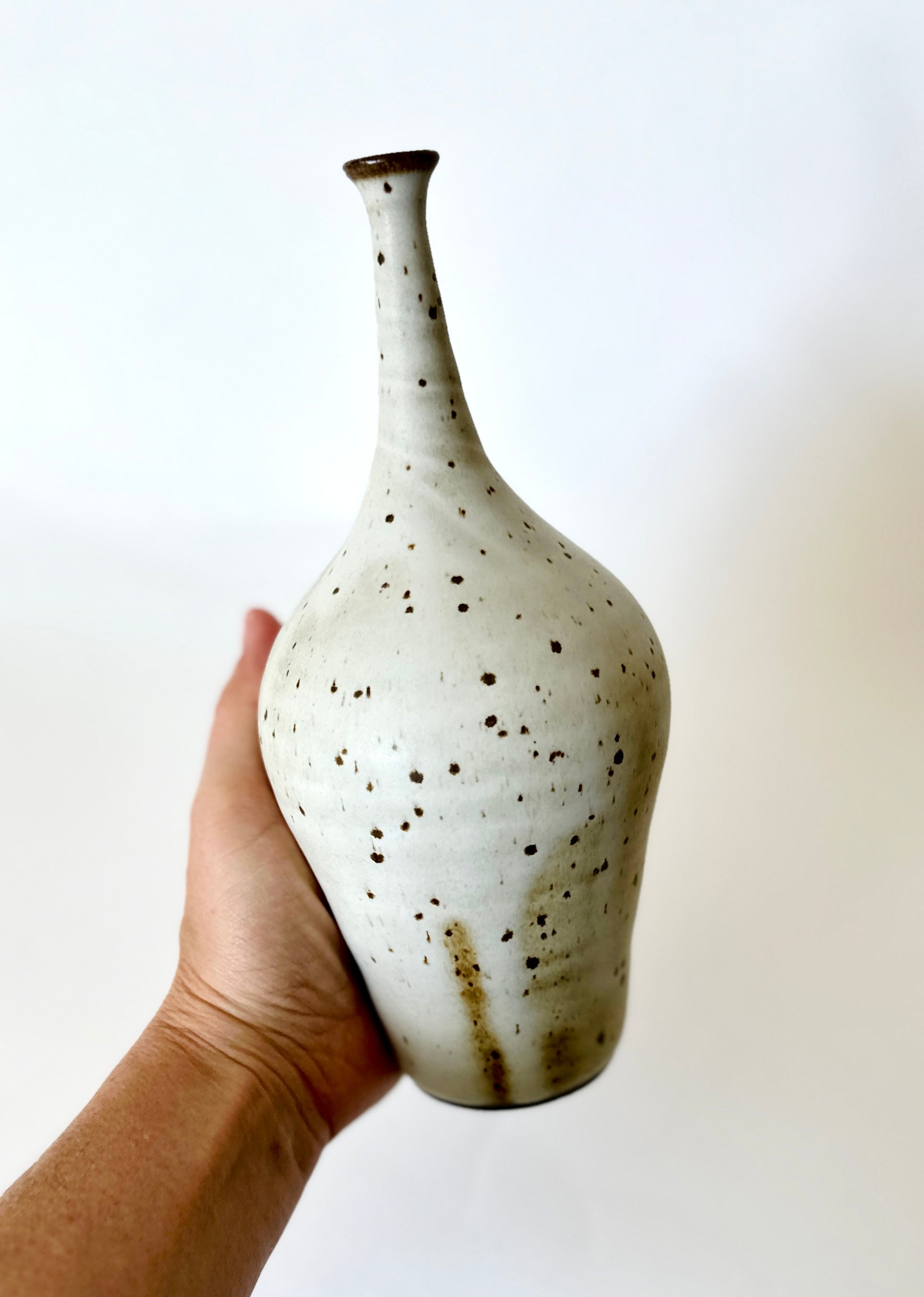 White speckled bottleneck no. 18