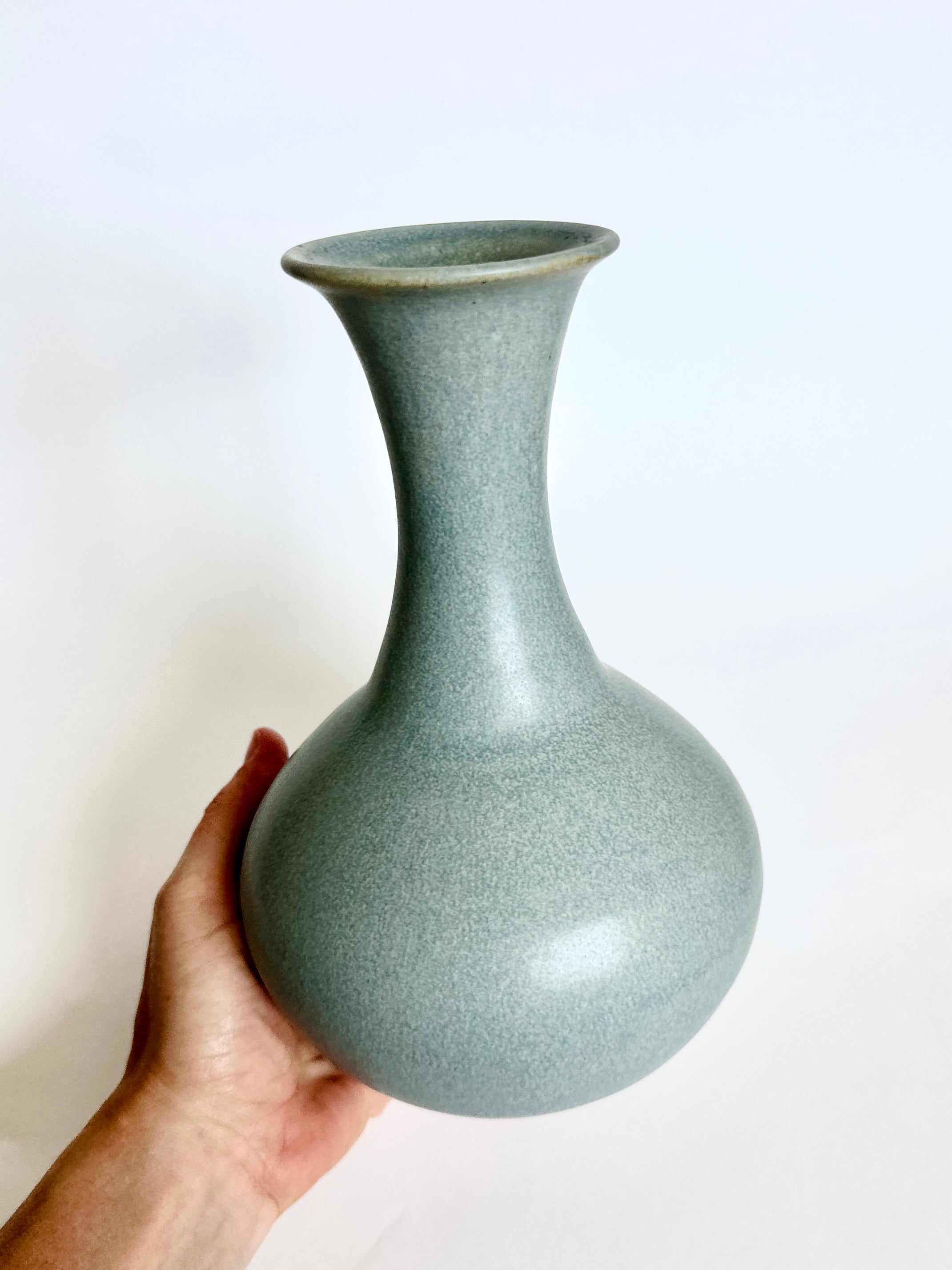 Blue vase no. 13
