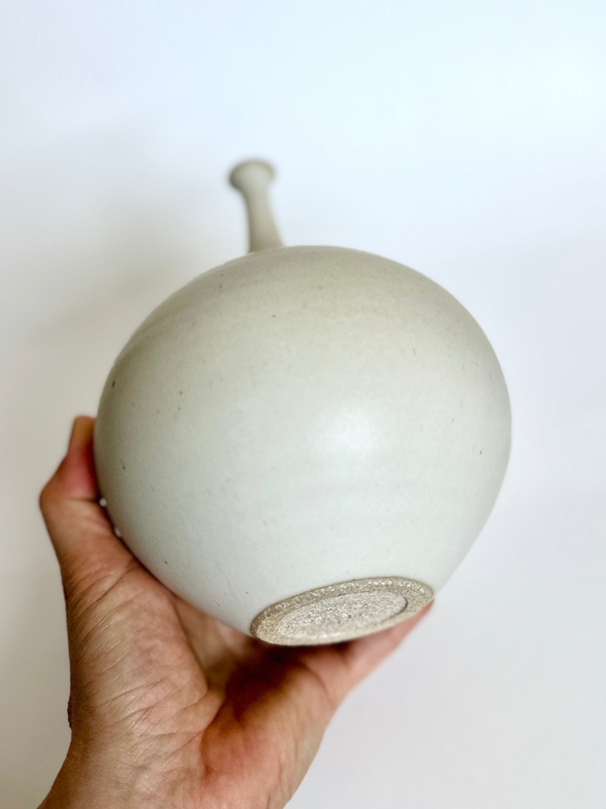 White bottleneck no. 29