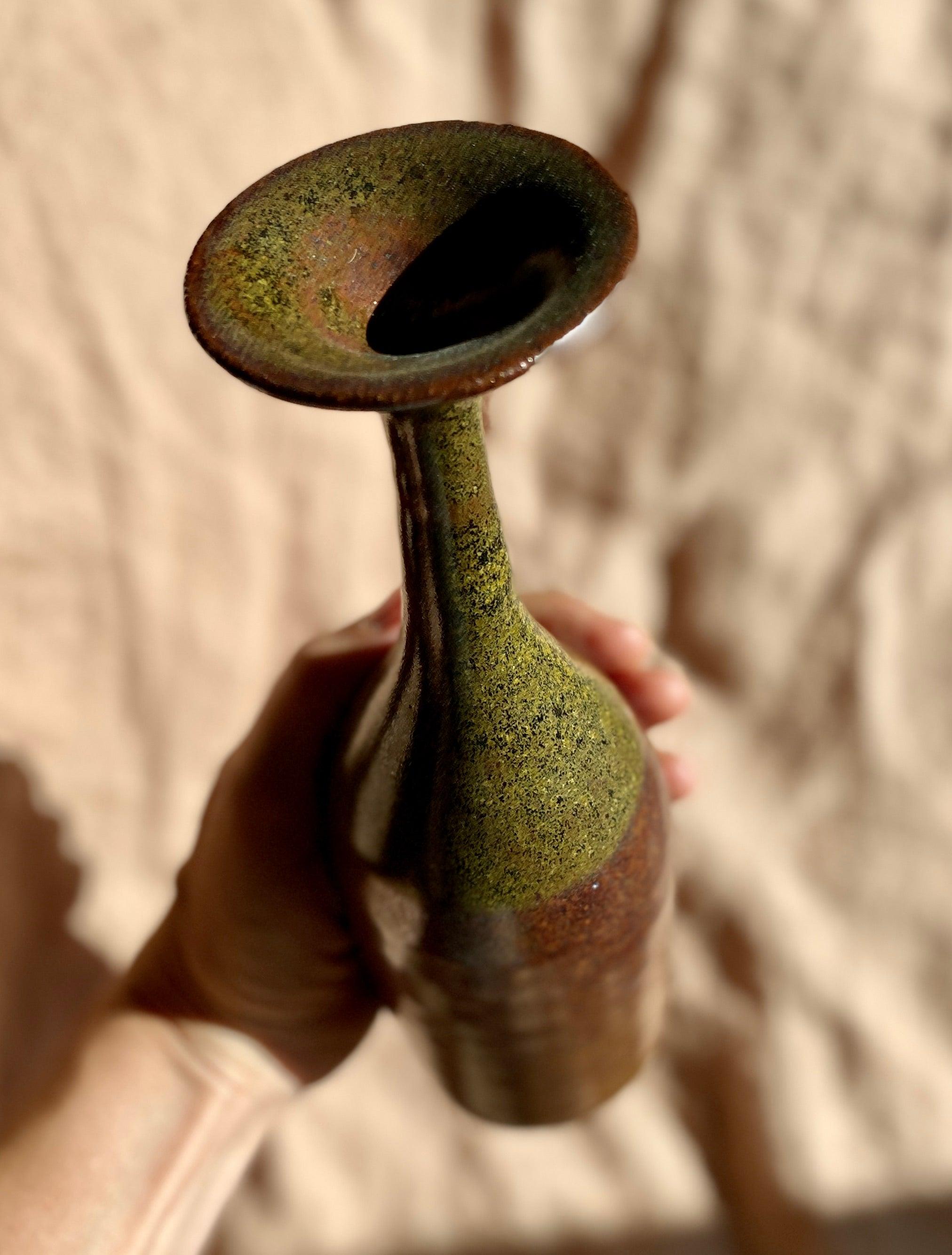 Tea dust flared bottleneck - Dana Chieco Studio