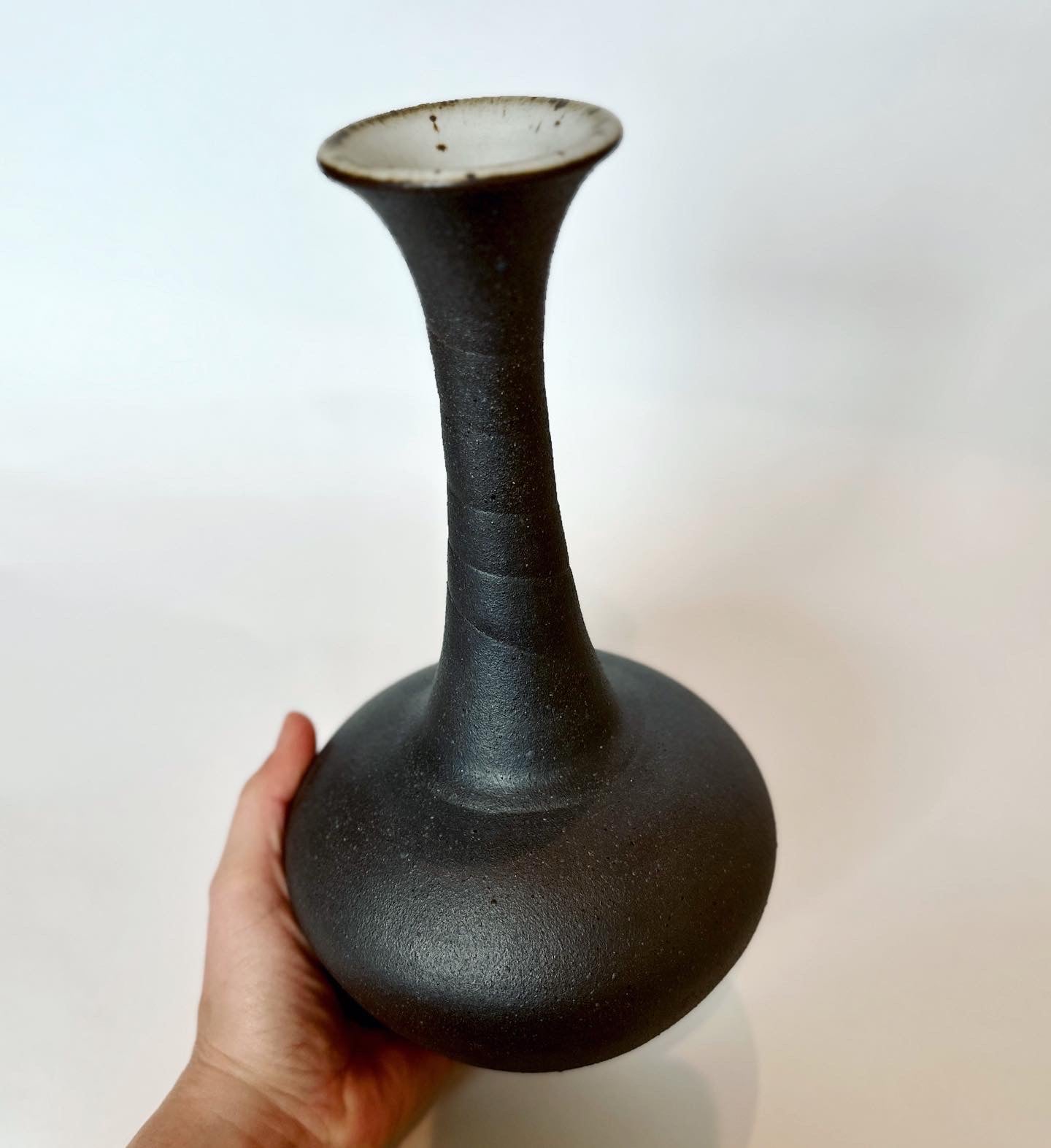 Black clay flared bottleneck no. 11