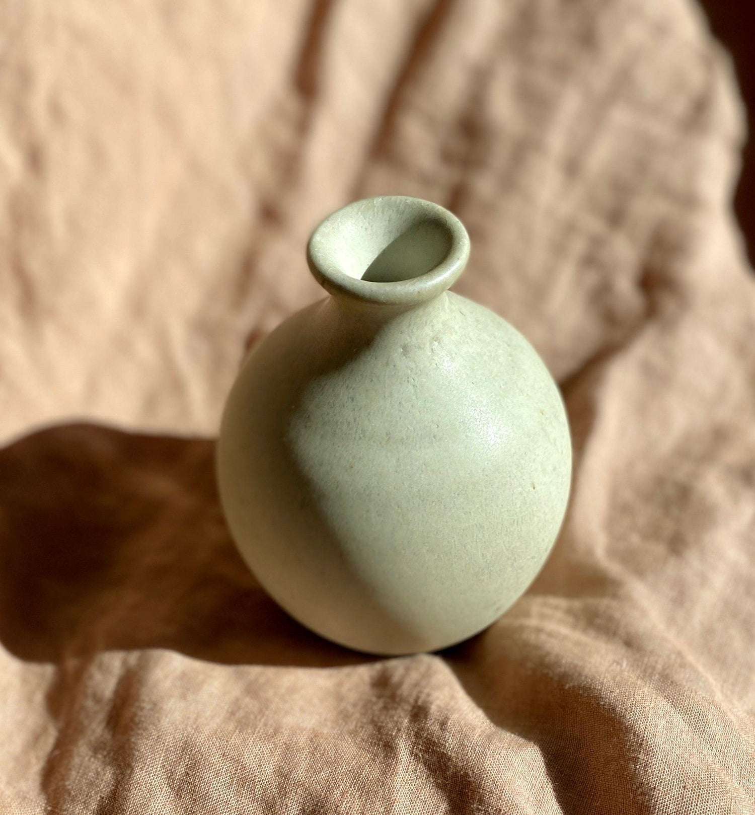 White bud vase No. 5 - Dana Chieco Studio