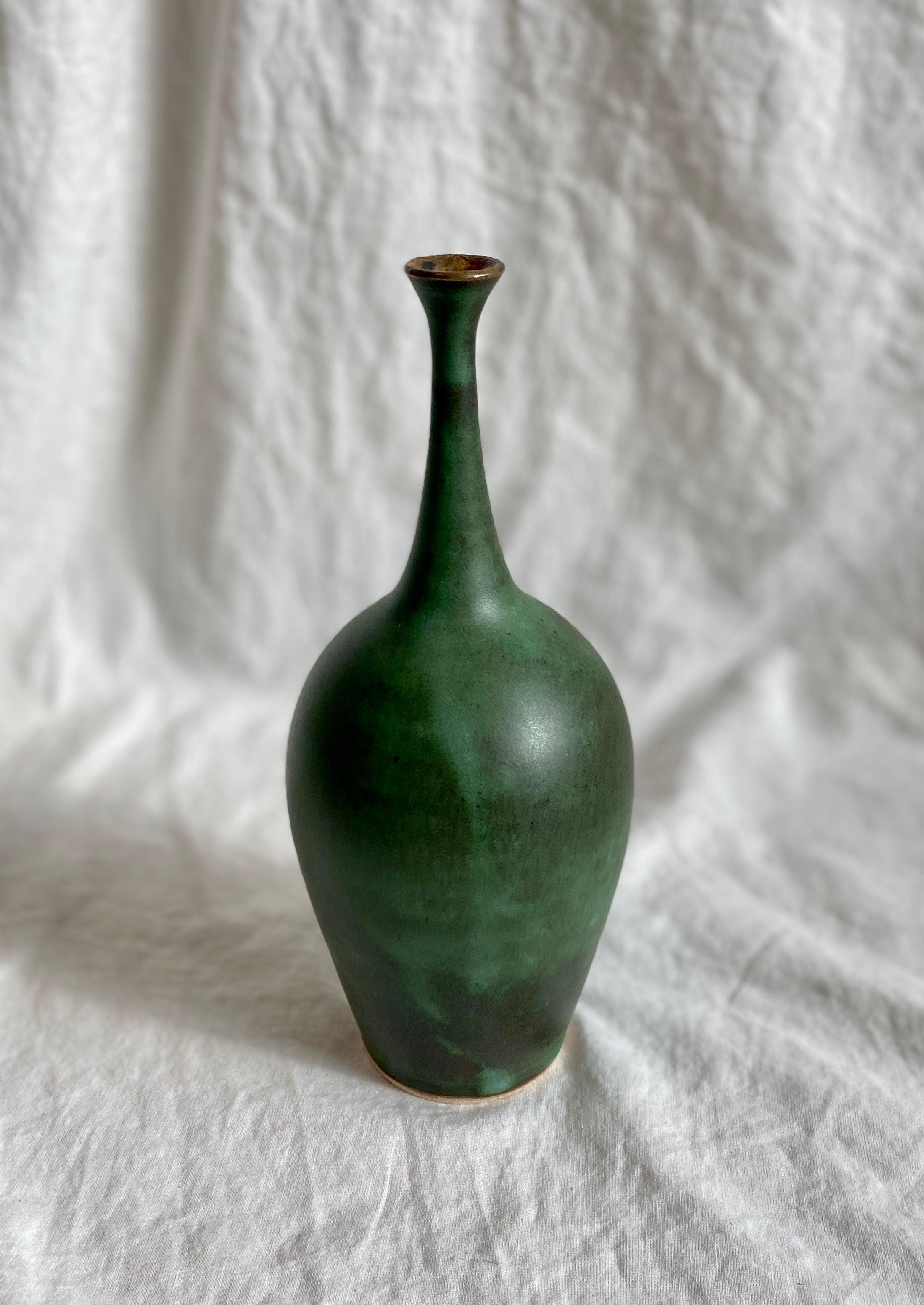 Green bottleneck no. 18 - Dana Chieco Studio