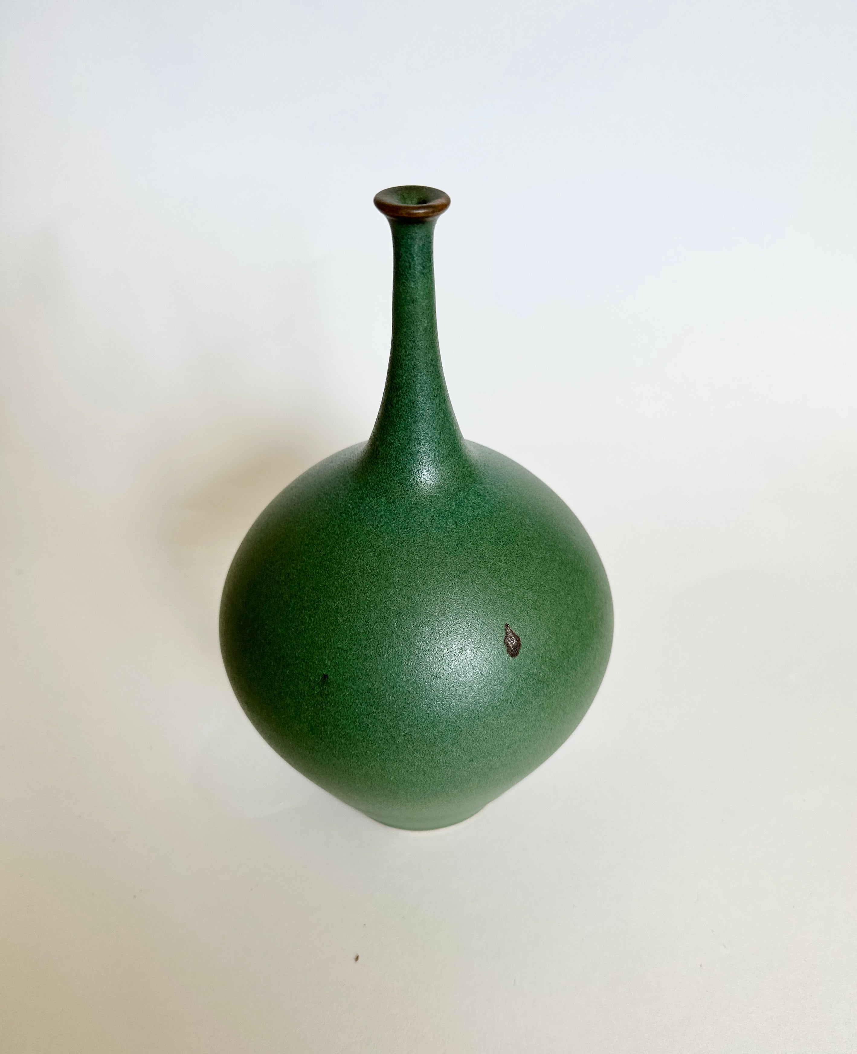 Green bottleneck no. 32