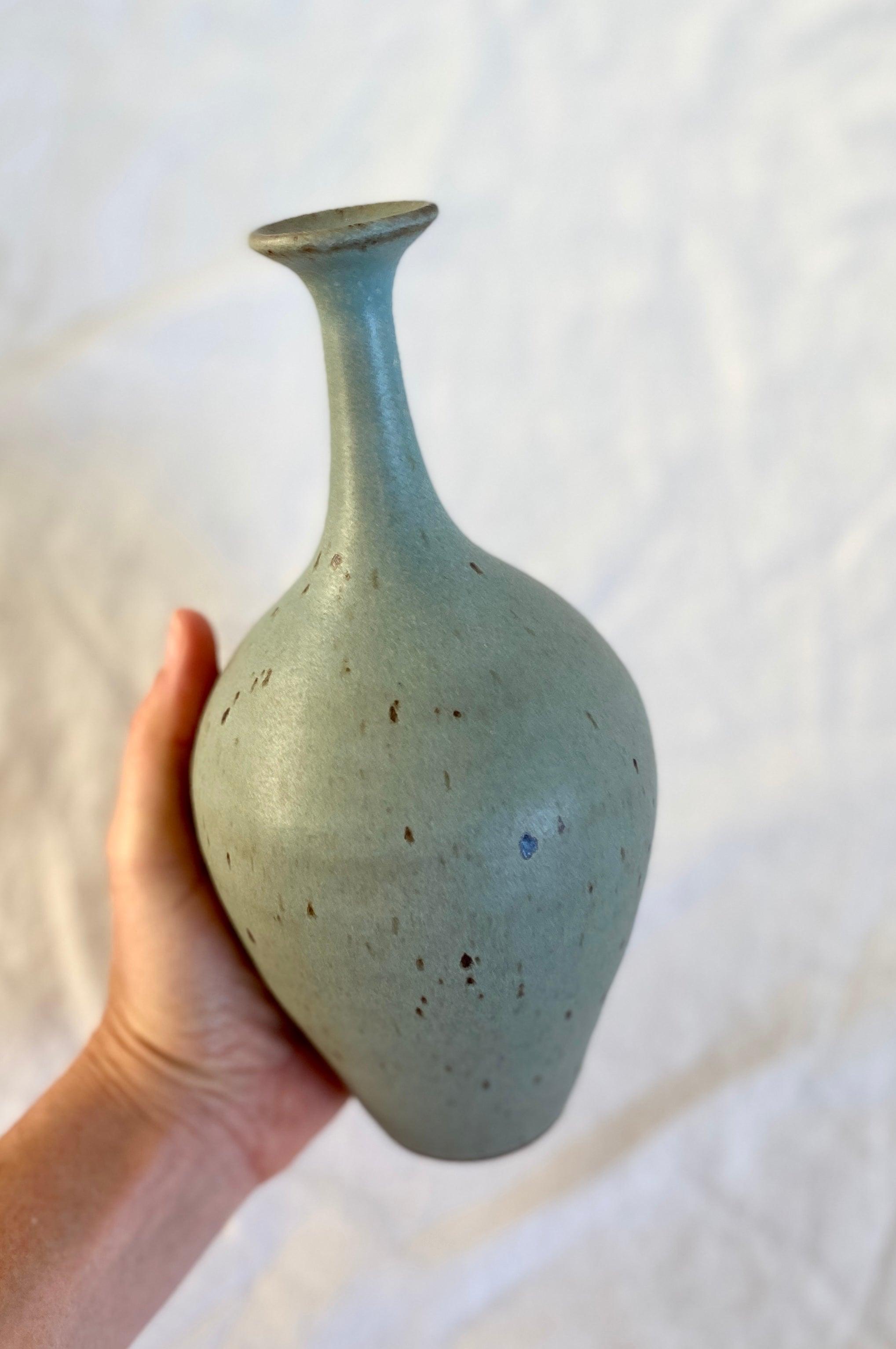 Blue speckled bottleneck vessel no. 12 - Dana Chieco Studio