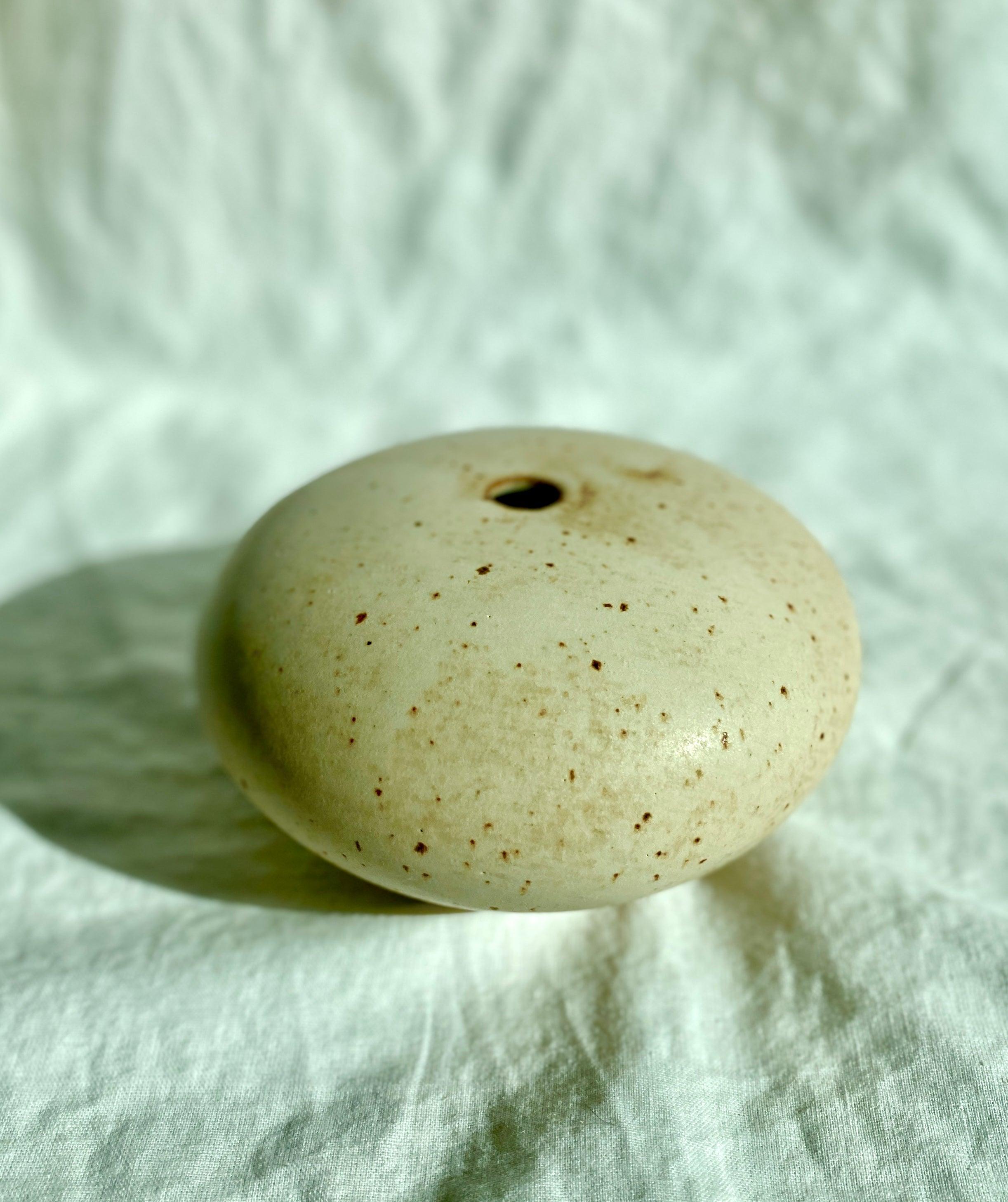 Warm satin white wide speckled vessel no. 2 - Dana Chieco Studio