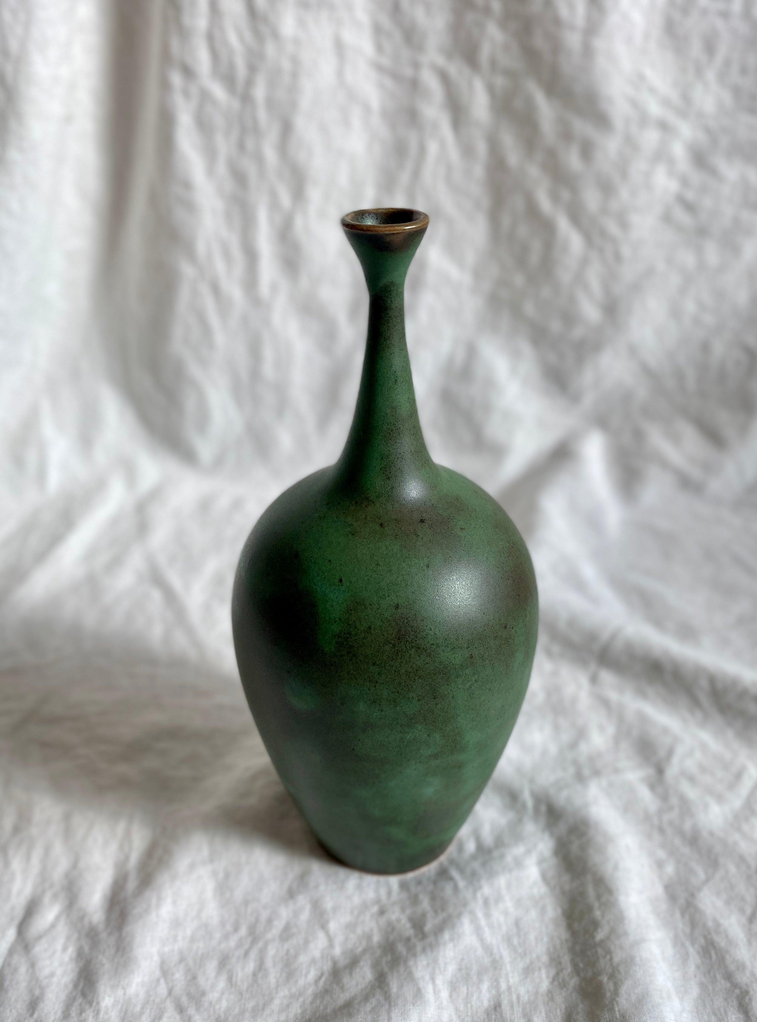 Green bottleneck no. 19 - Dana Chieco Studio