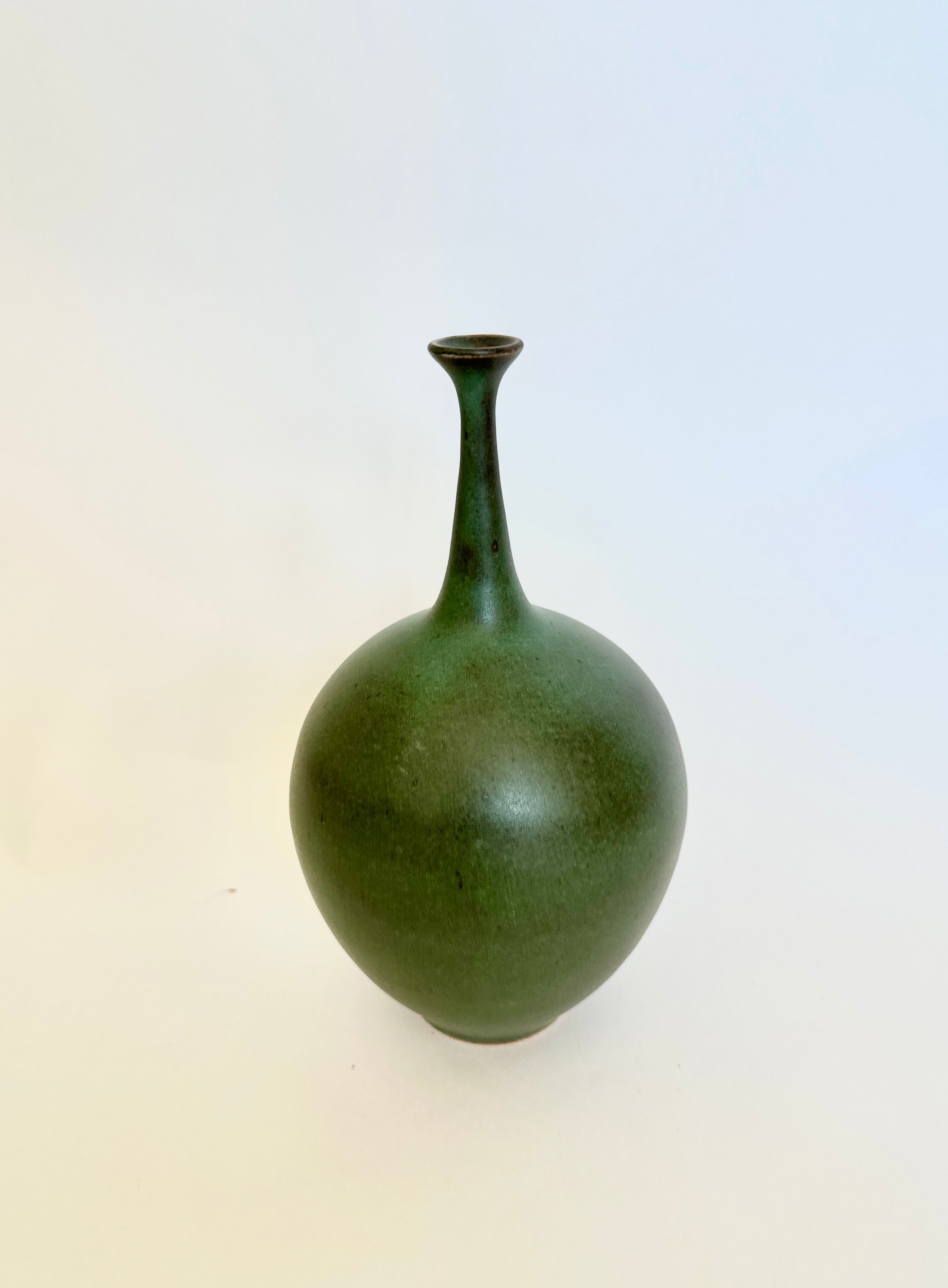 Green bottleneck no. 33
