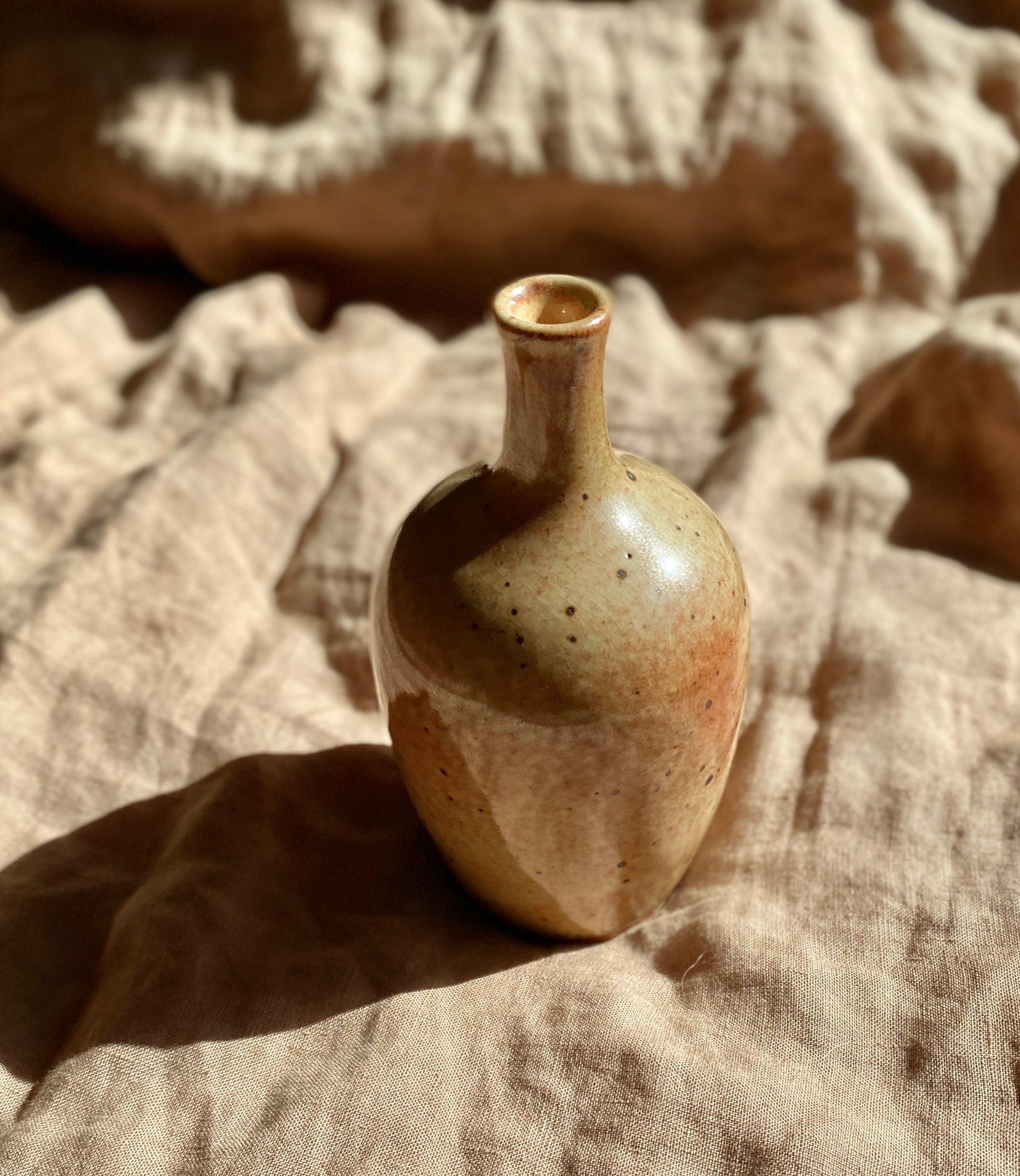 Shino rustic bottle-neck vase No. 9 - Dana Chieco Studio