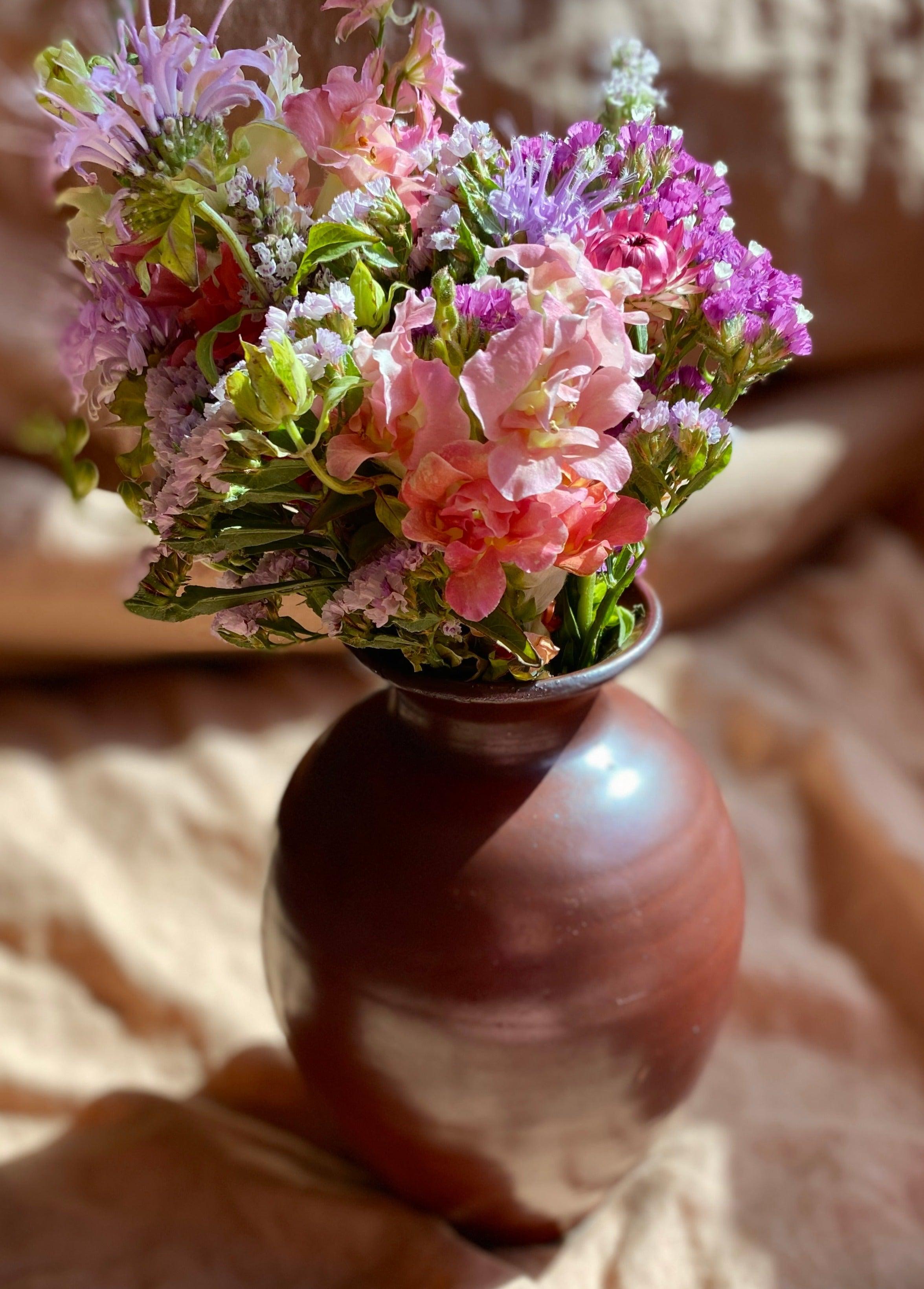Mahogany shino vase No. 6 - Dana Chieco Studio