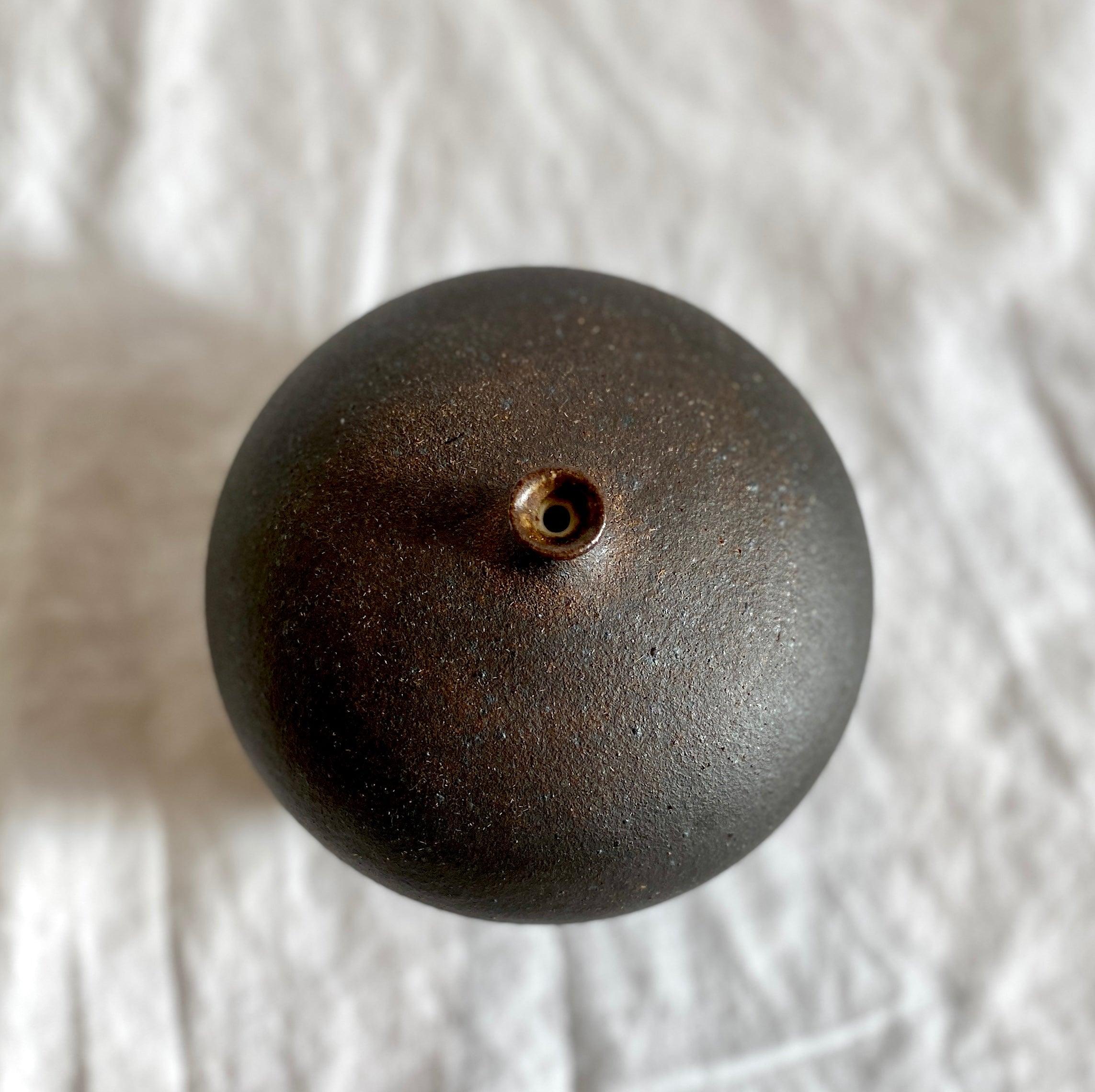 Black clay wide no. 5 - Dana Chieco Studio