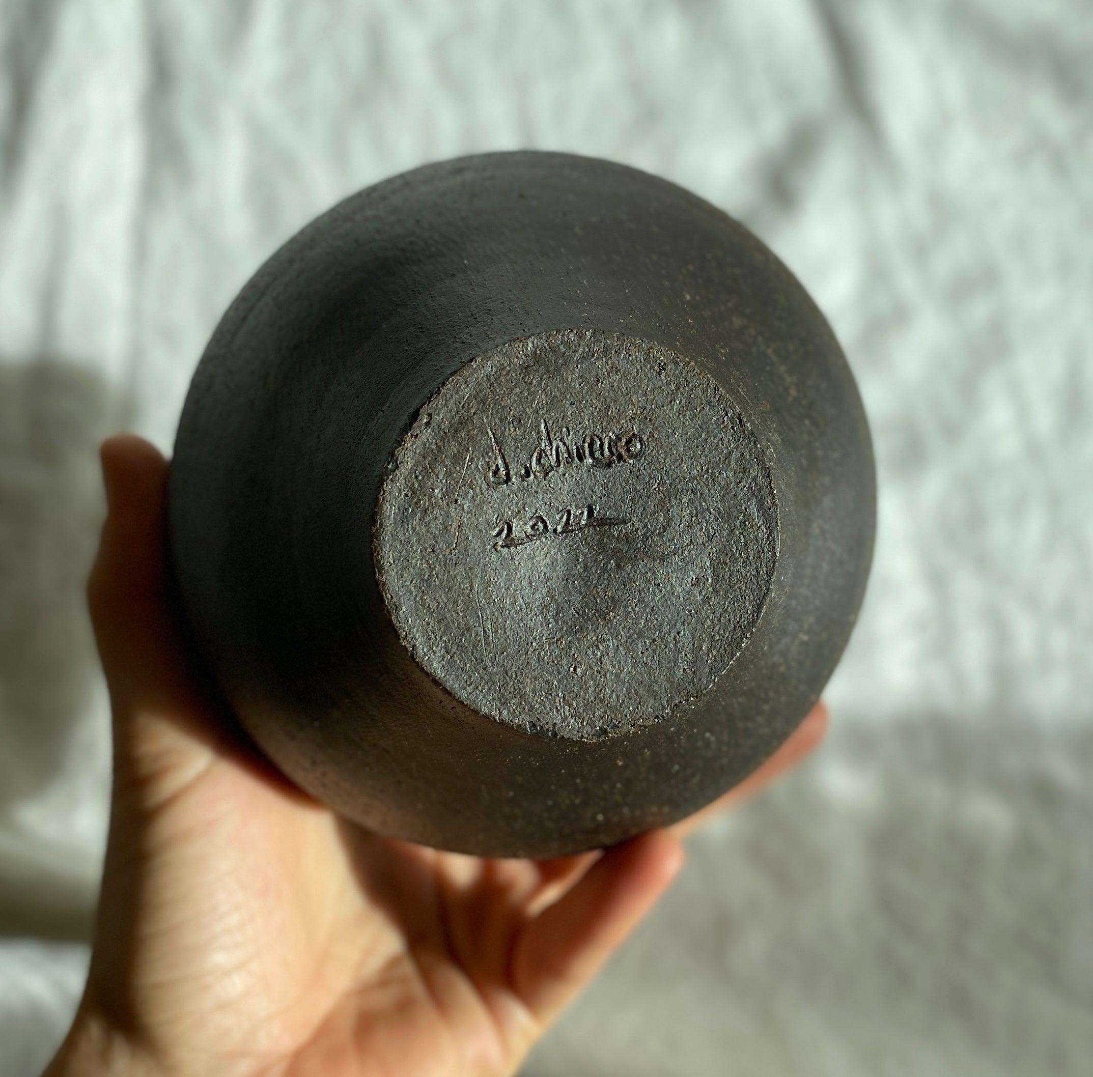 Black clay wide bottleneck no. 4 - Dana Chieco Studio