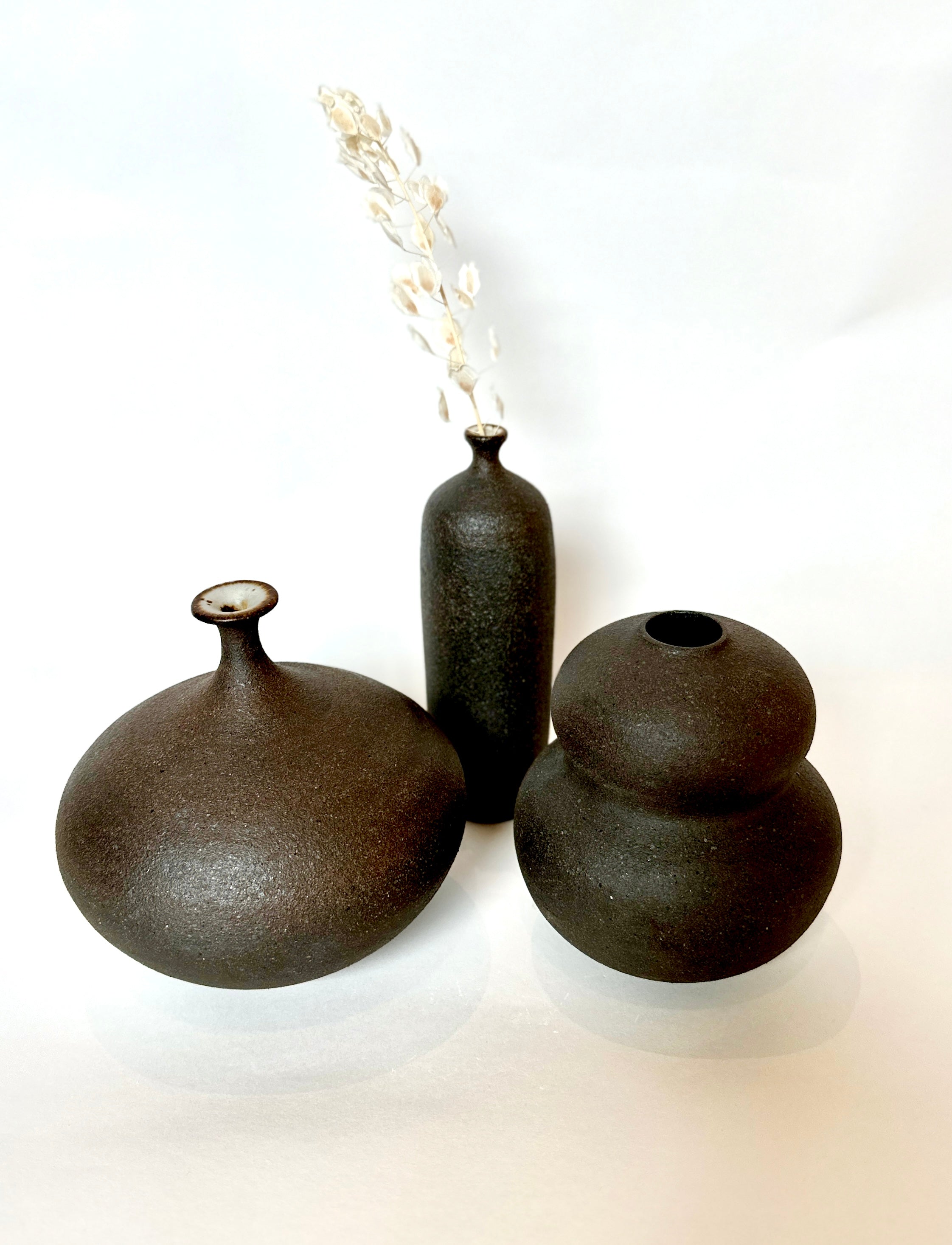 Black clay wide little neck no. 10
